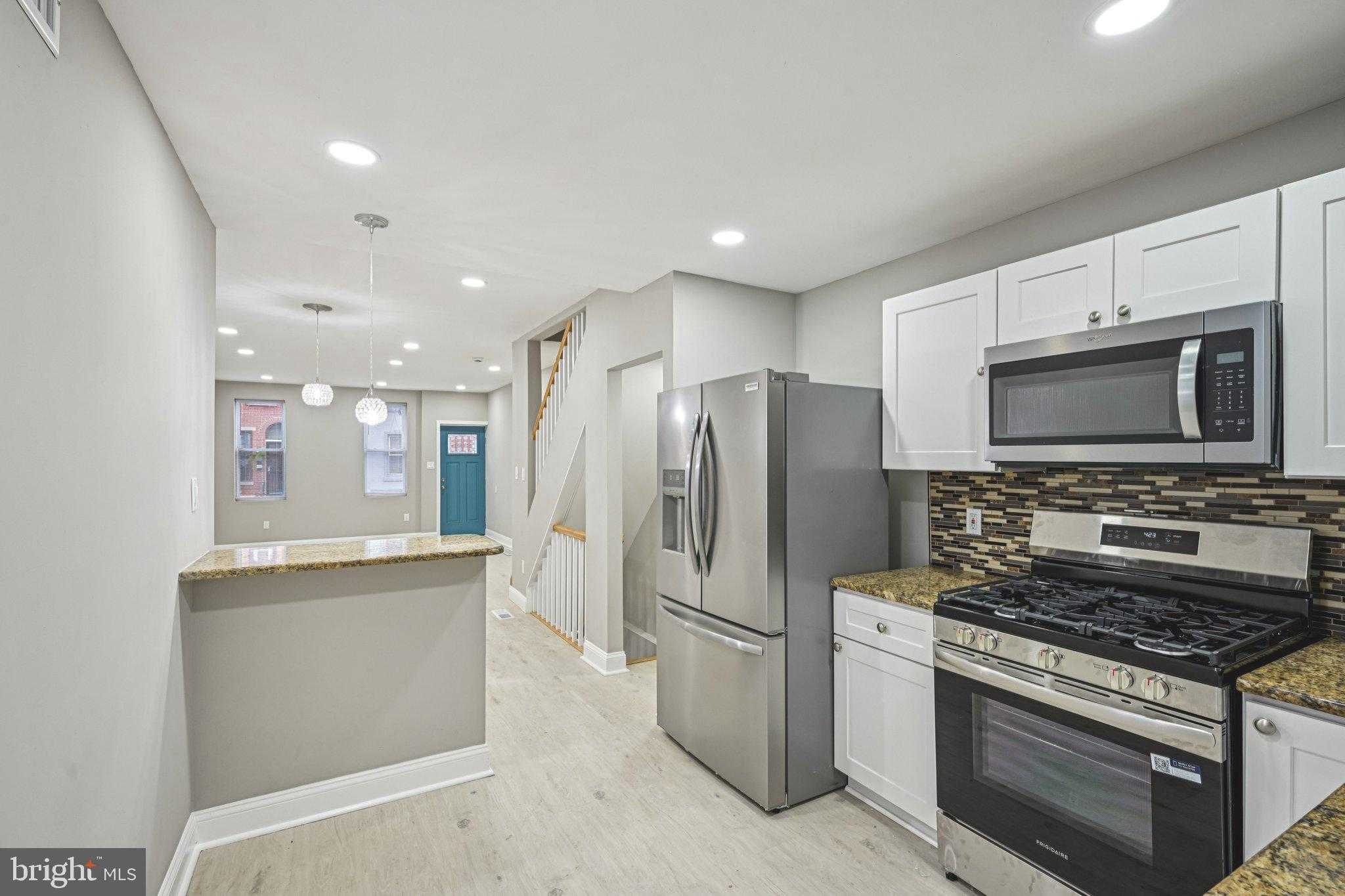 2229 N Hancock St photo 13