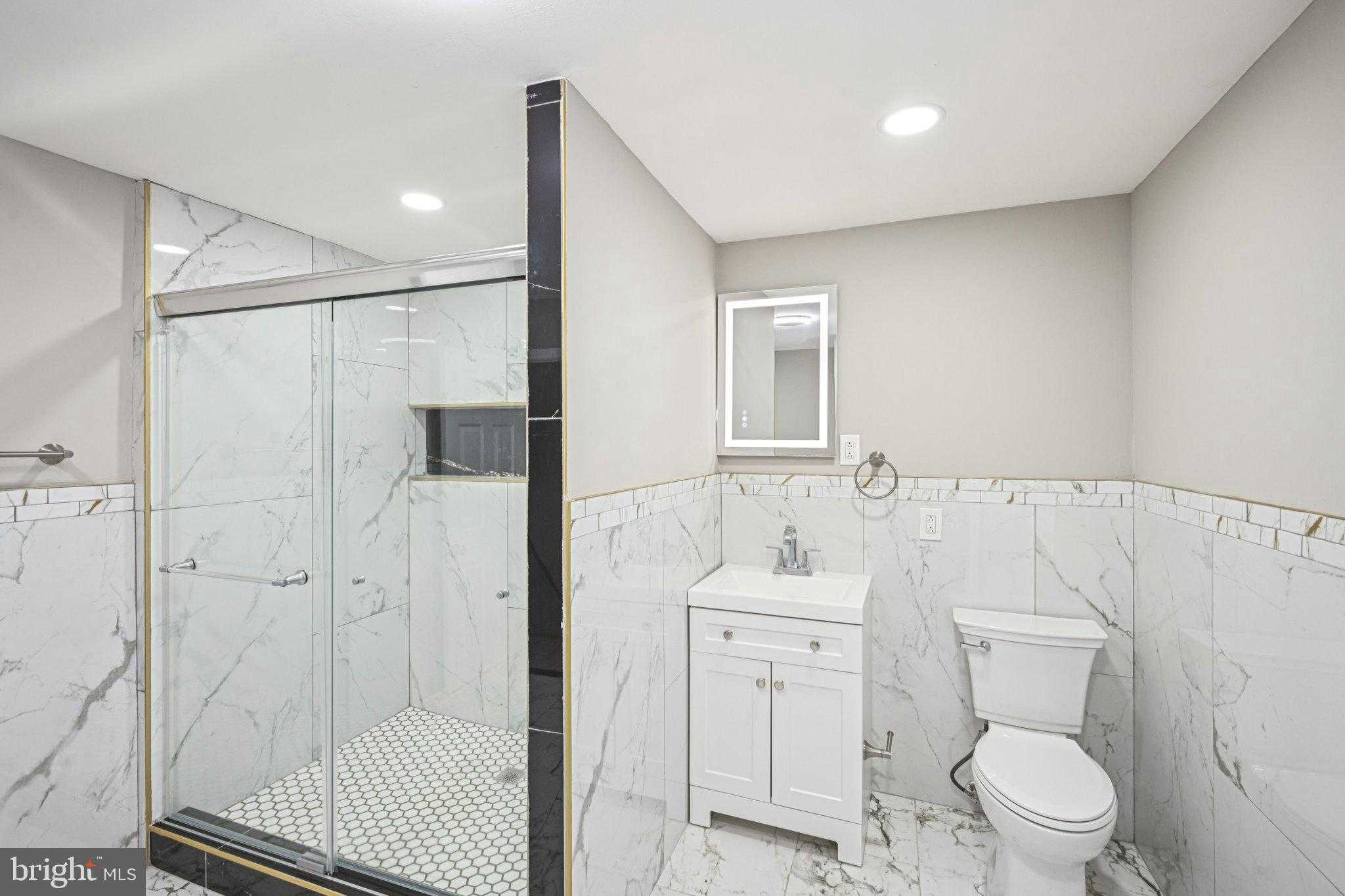 2229 N Hancock St photo 18