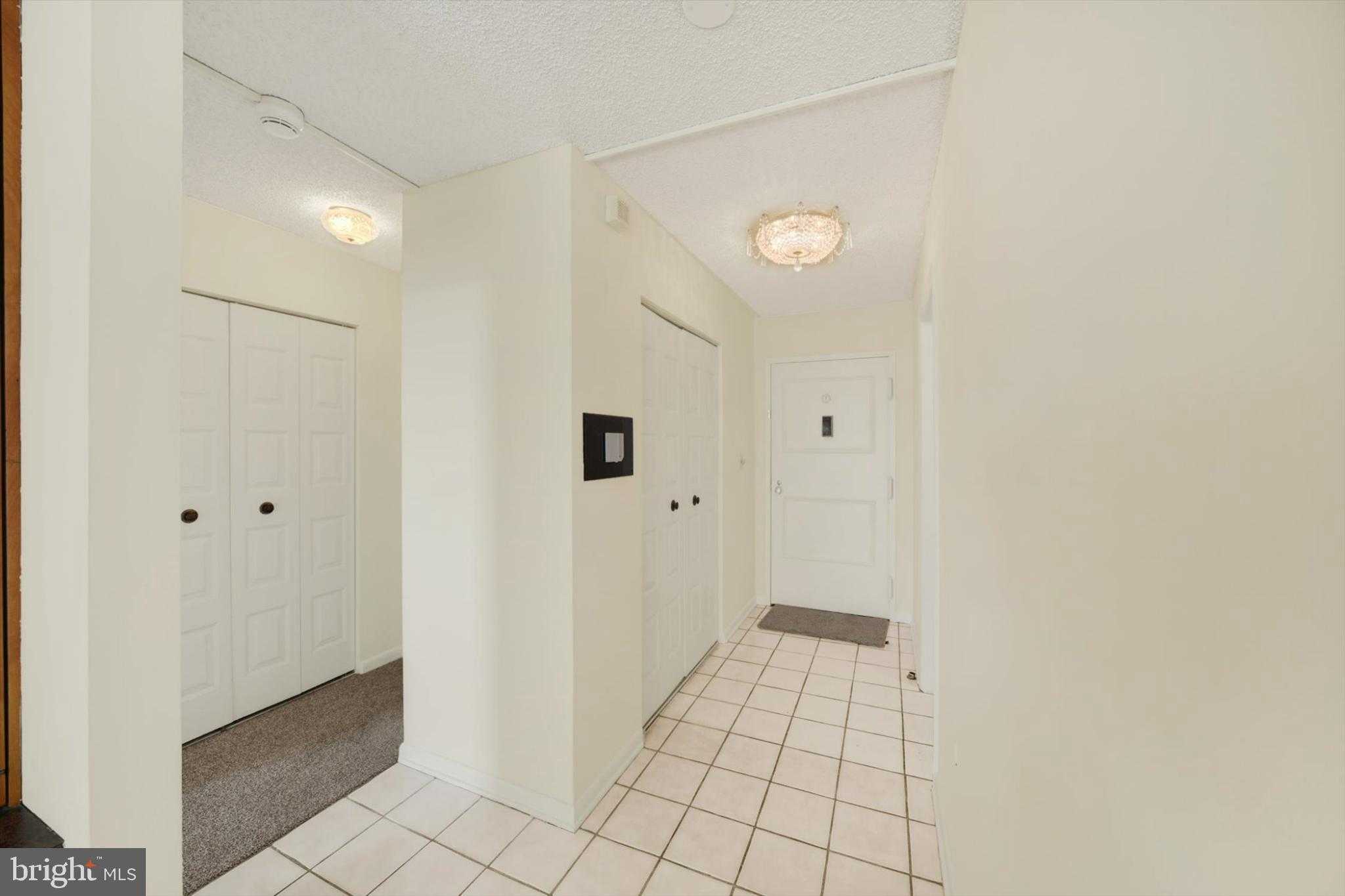 205 E Joppa Rd Apt 1604 photo 4