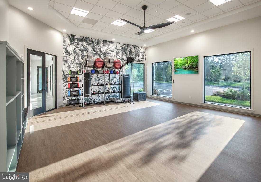 202 Gerry Way photo 40