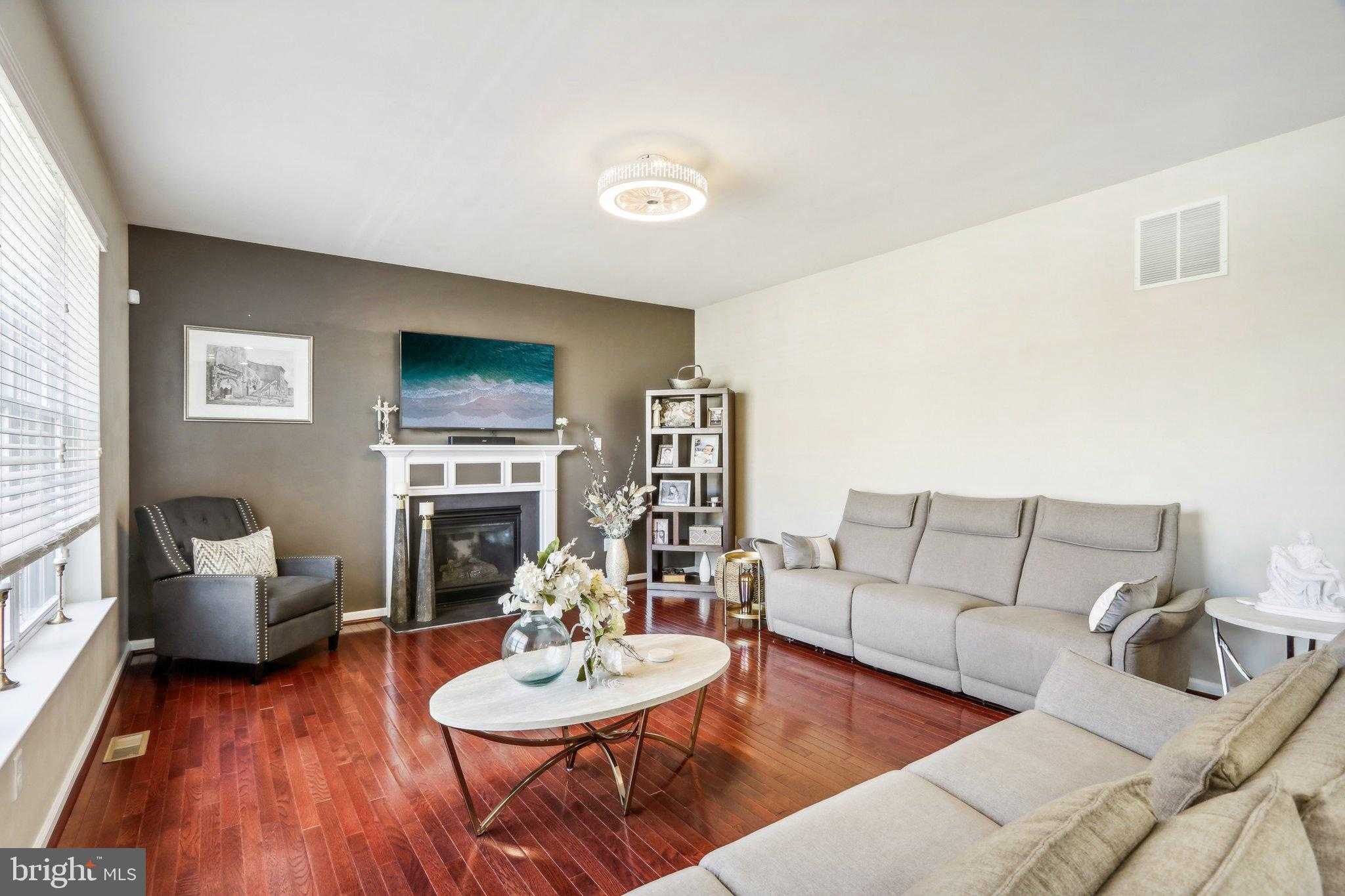 955 Yorkshire Dr photo 25