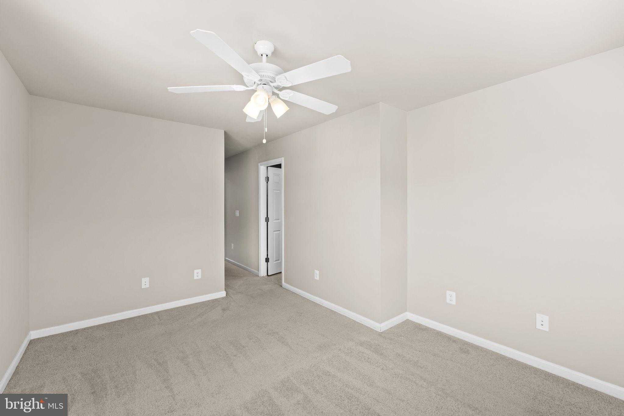 400 Woodstream Cir photo 27