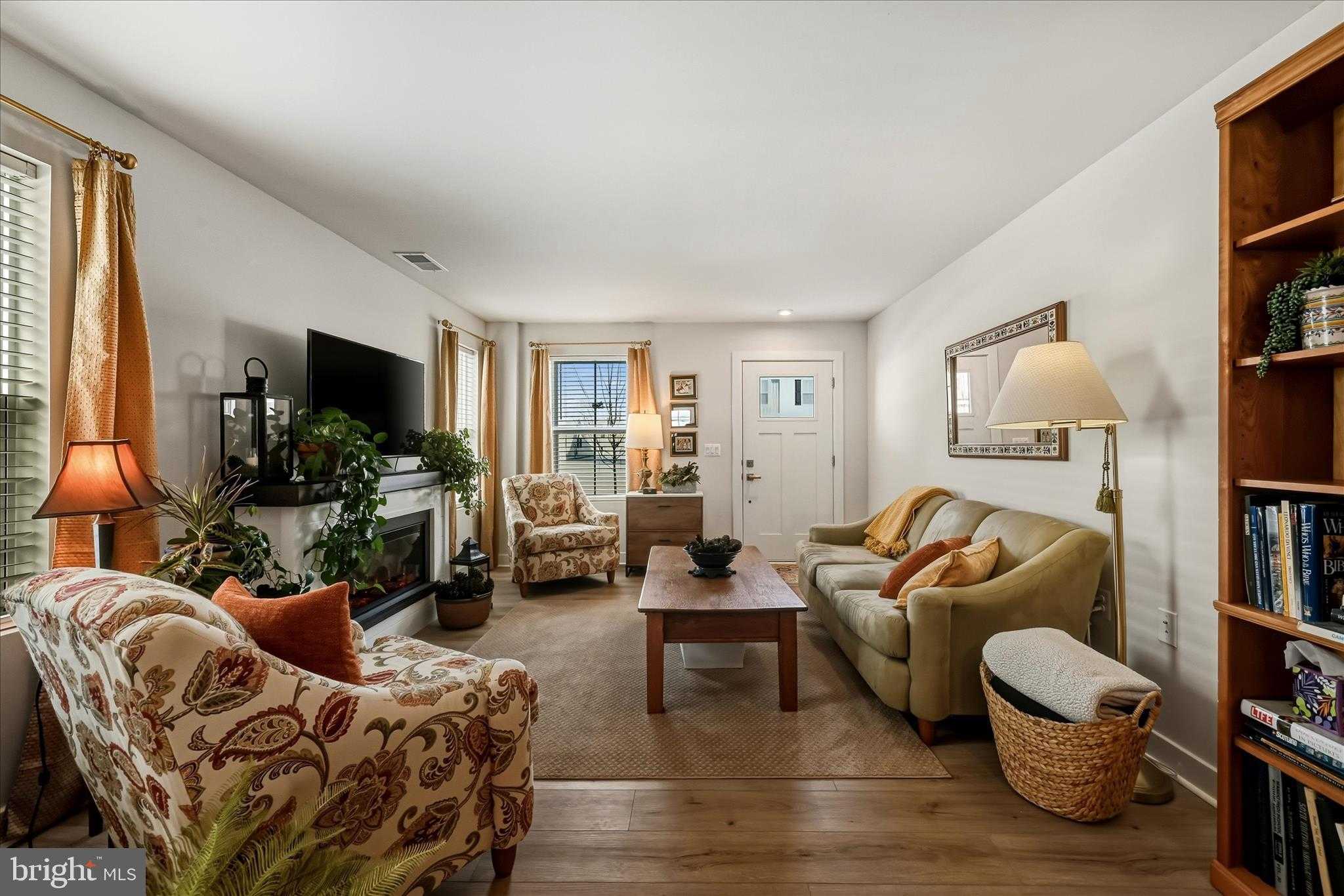 116 Maury Way photo 7