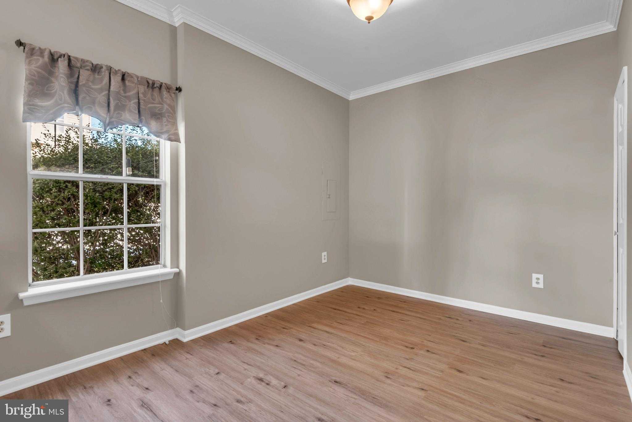 1523 Danewood CT photo 16