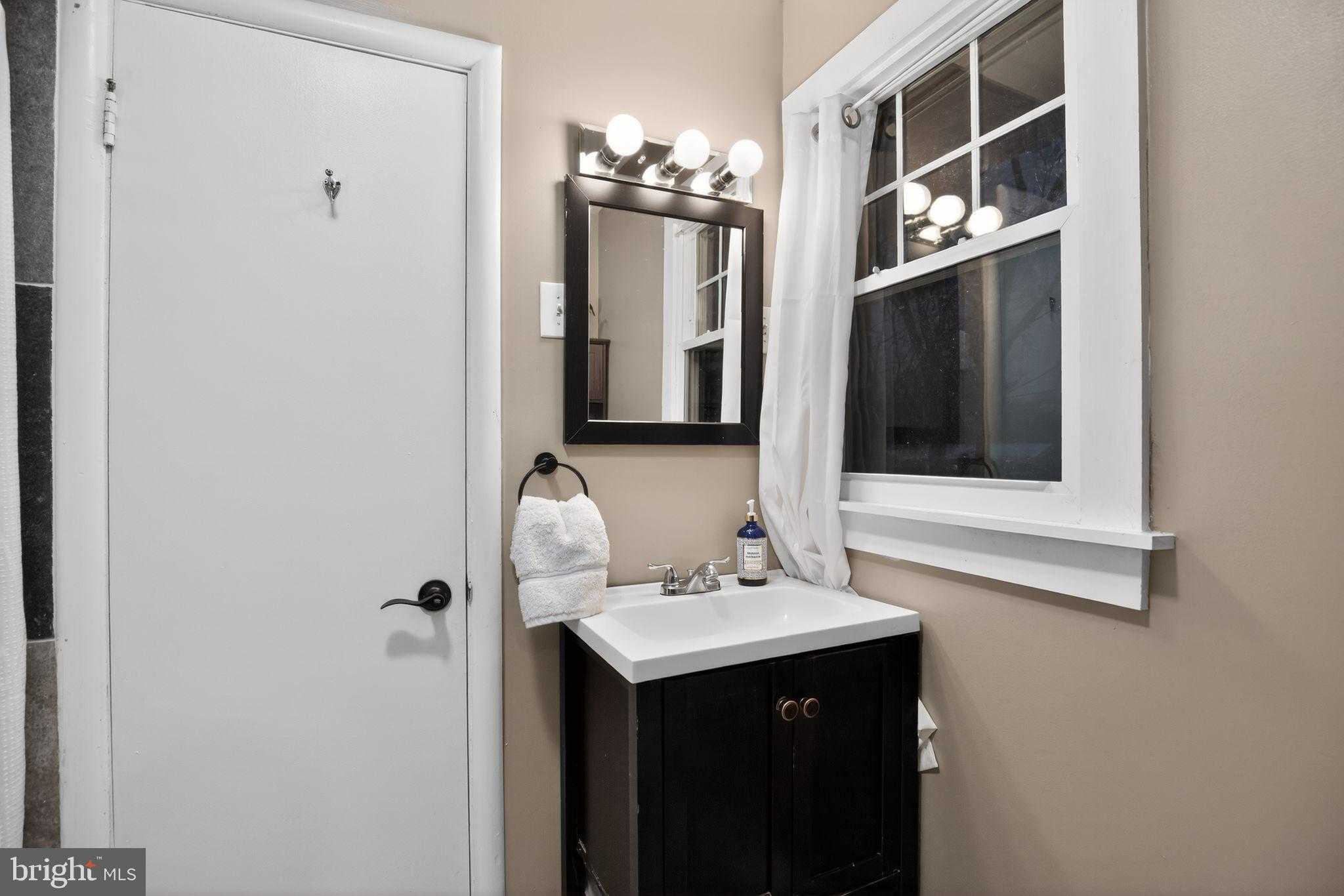 216 Careybrook Ln photo 15