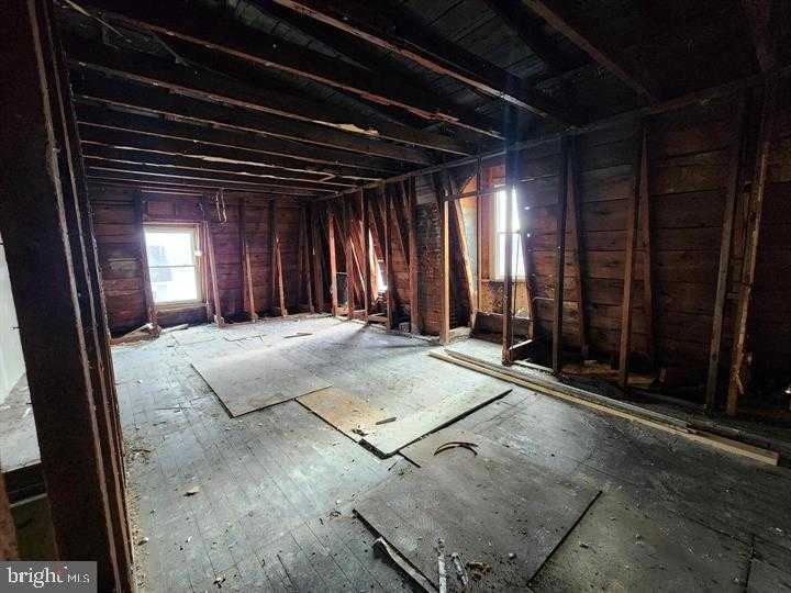 601 N Mulberry St photo 24