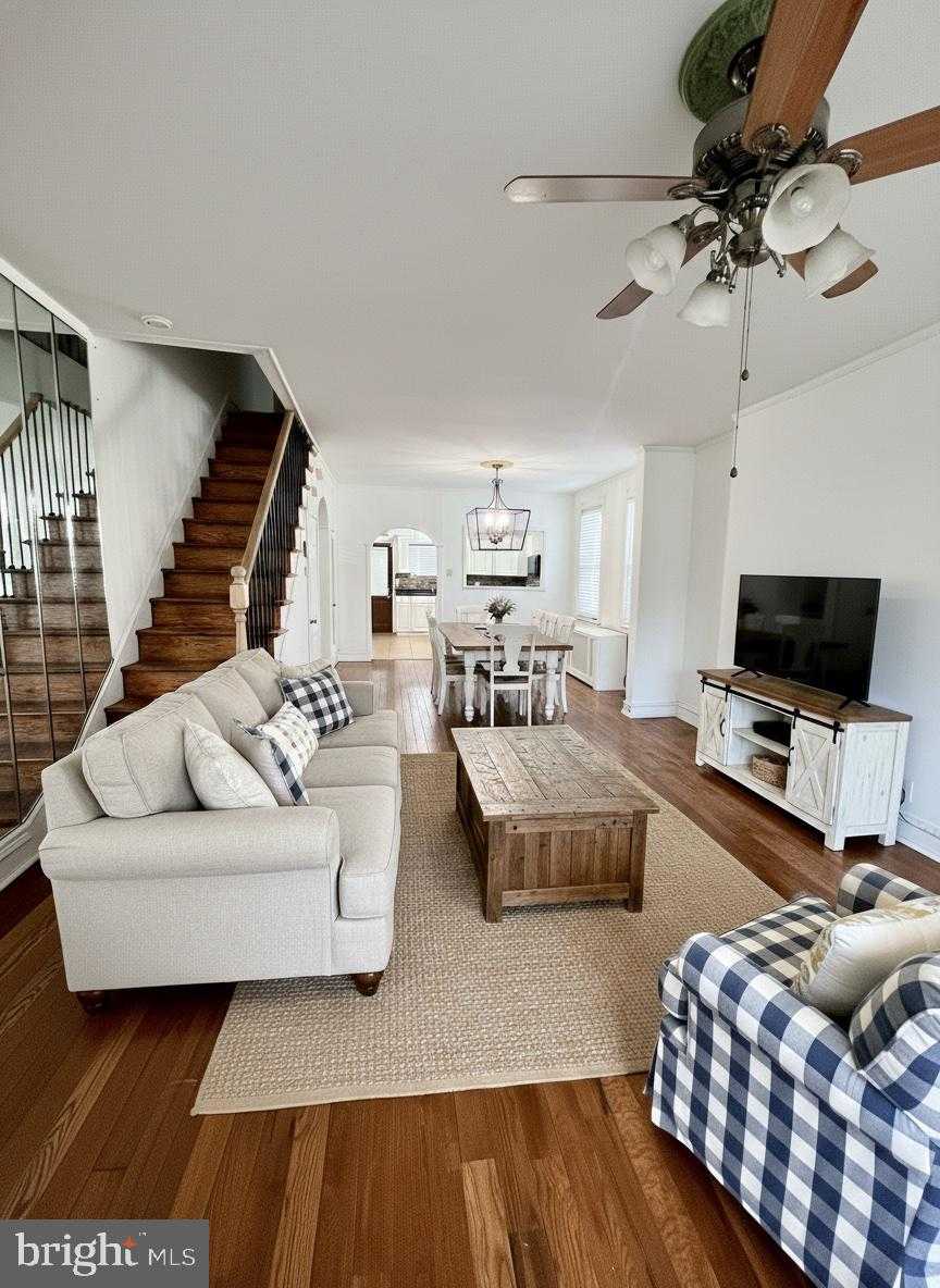 5943 Greenway Ave photo 3