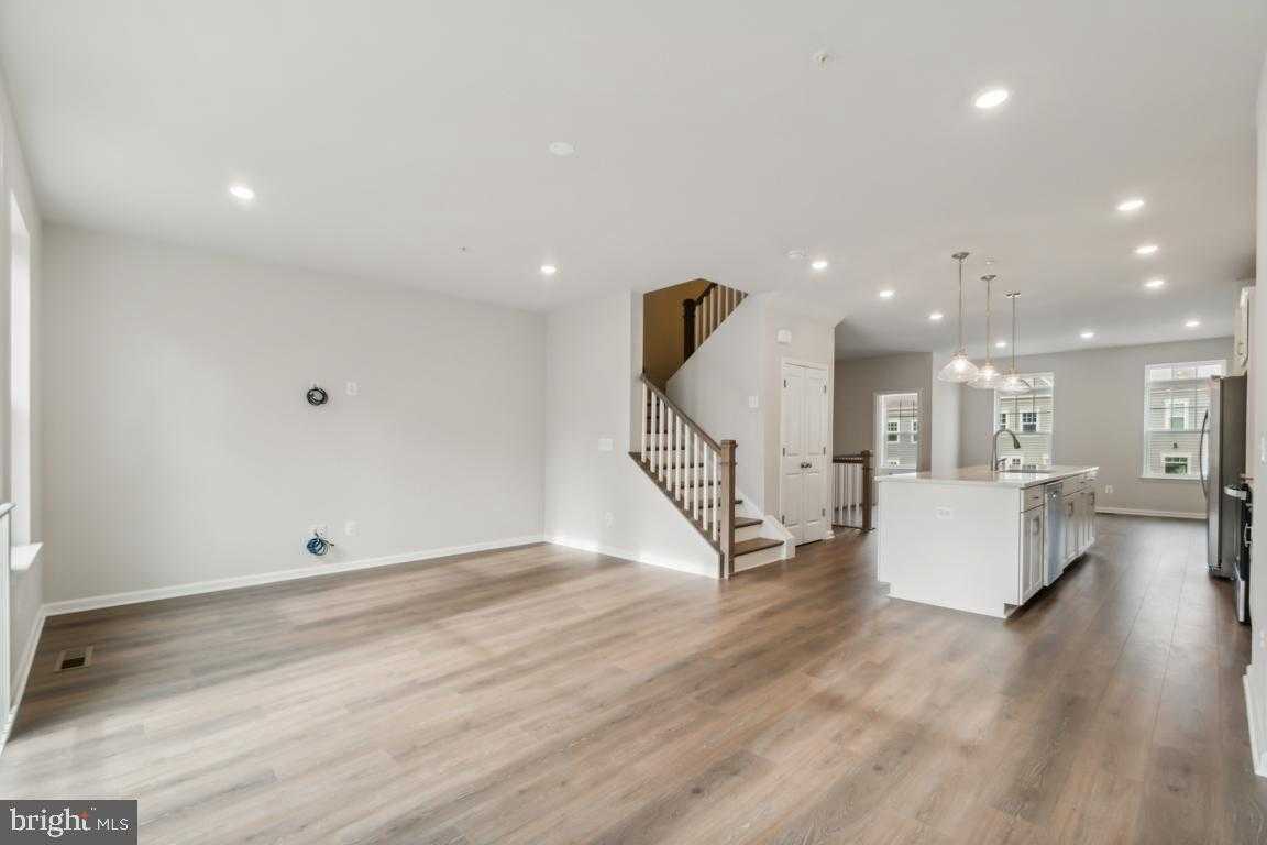 2769 Bear Claw Pl photo 6