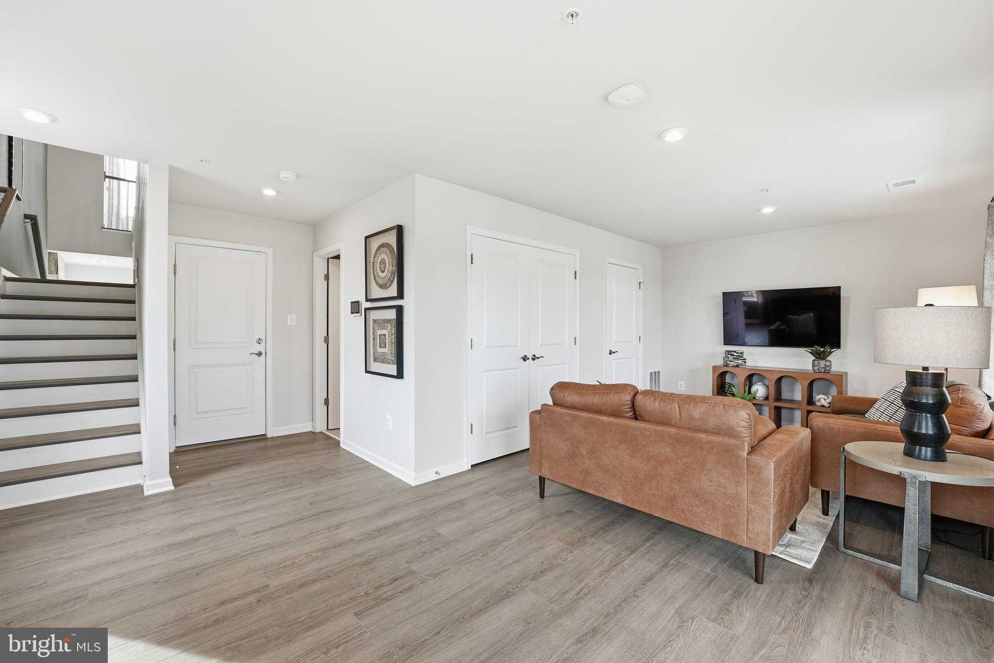 10331 Alta Pl photo 22