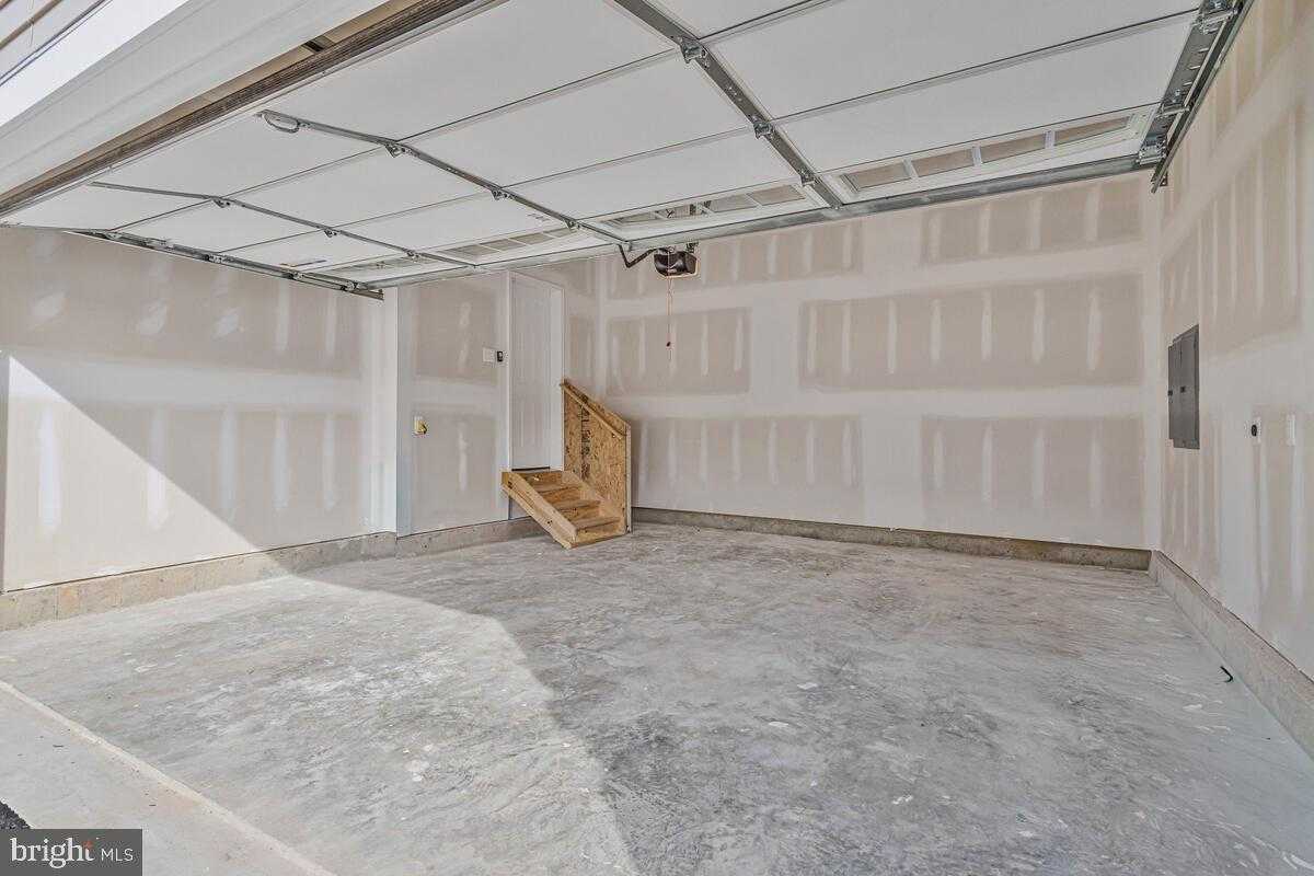 1225 Juniper St photo 31