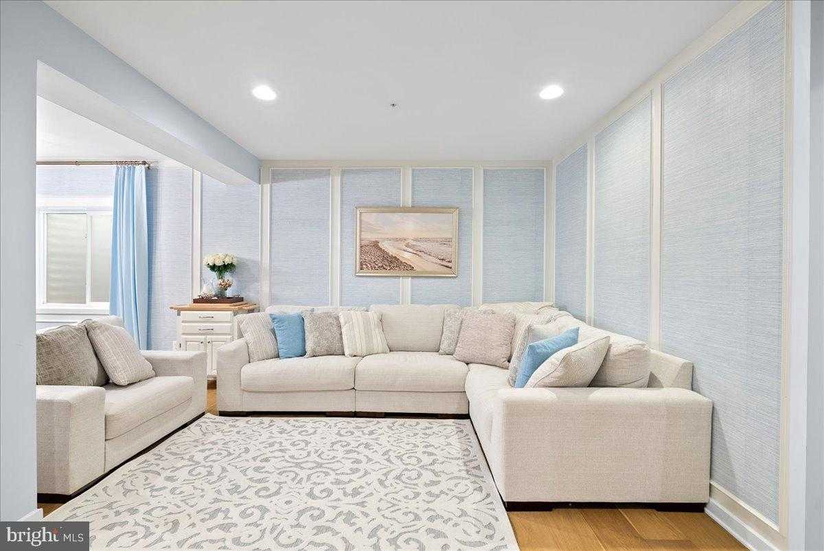 42104 Creighton Rd photo 43