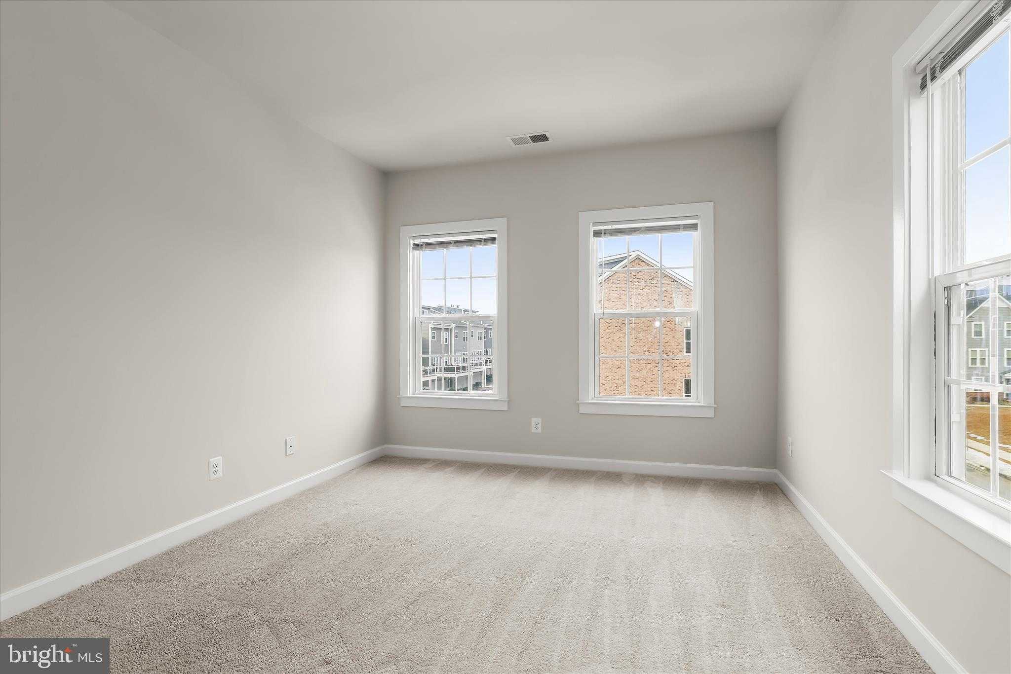 6409 Totteridge St photo 36