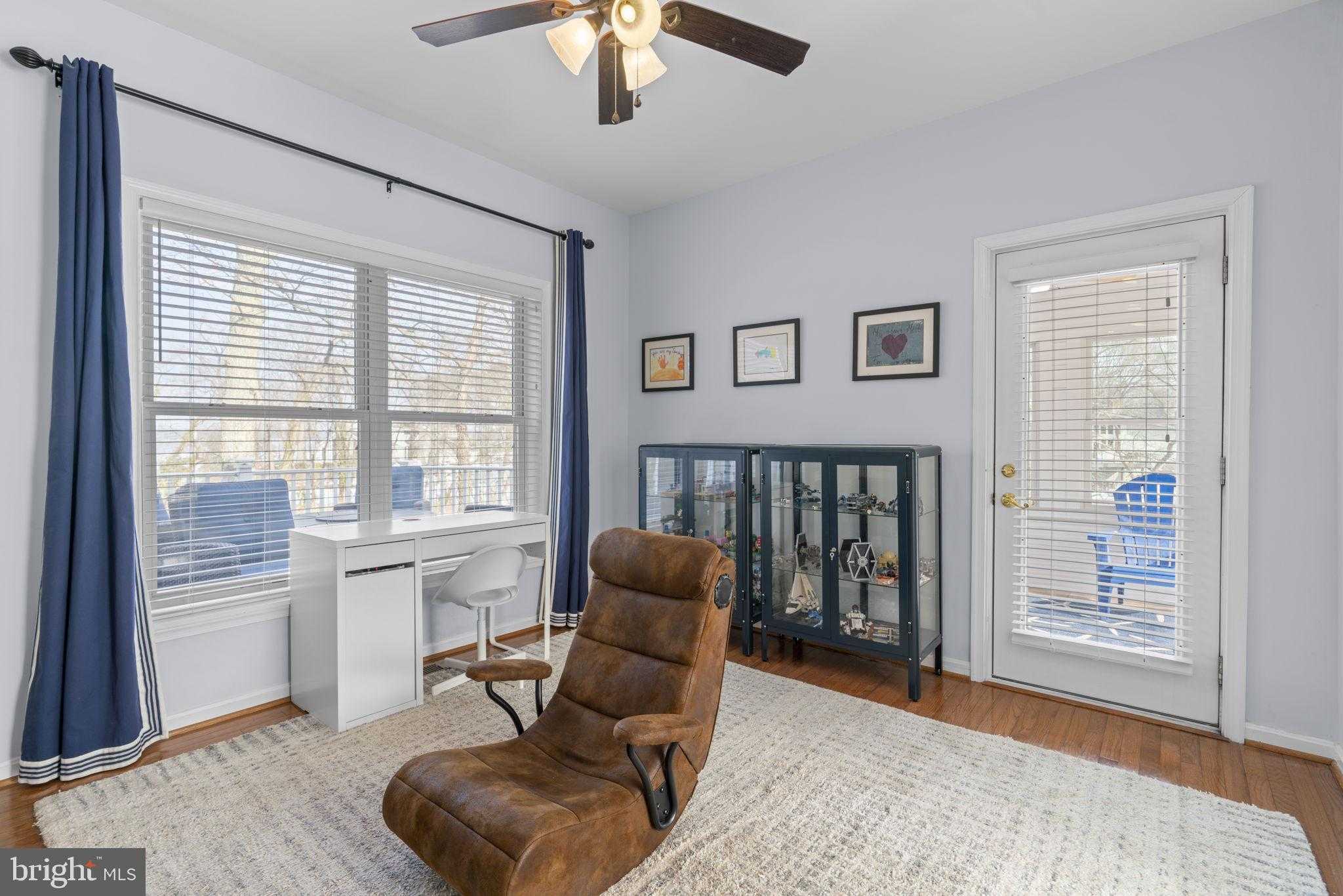 889 Lynch Dr photo 9