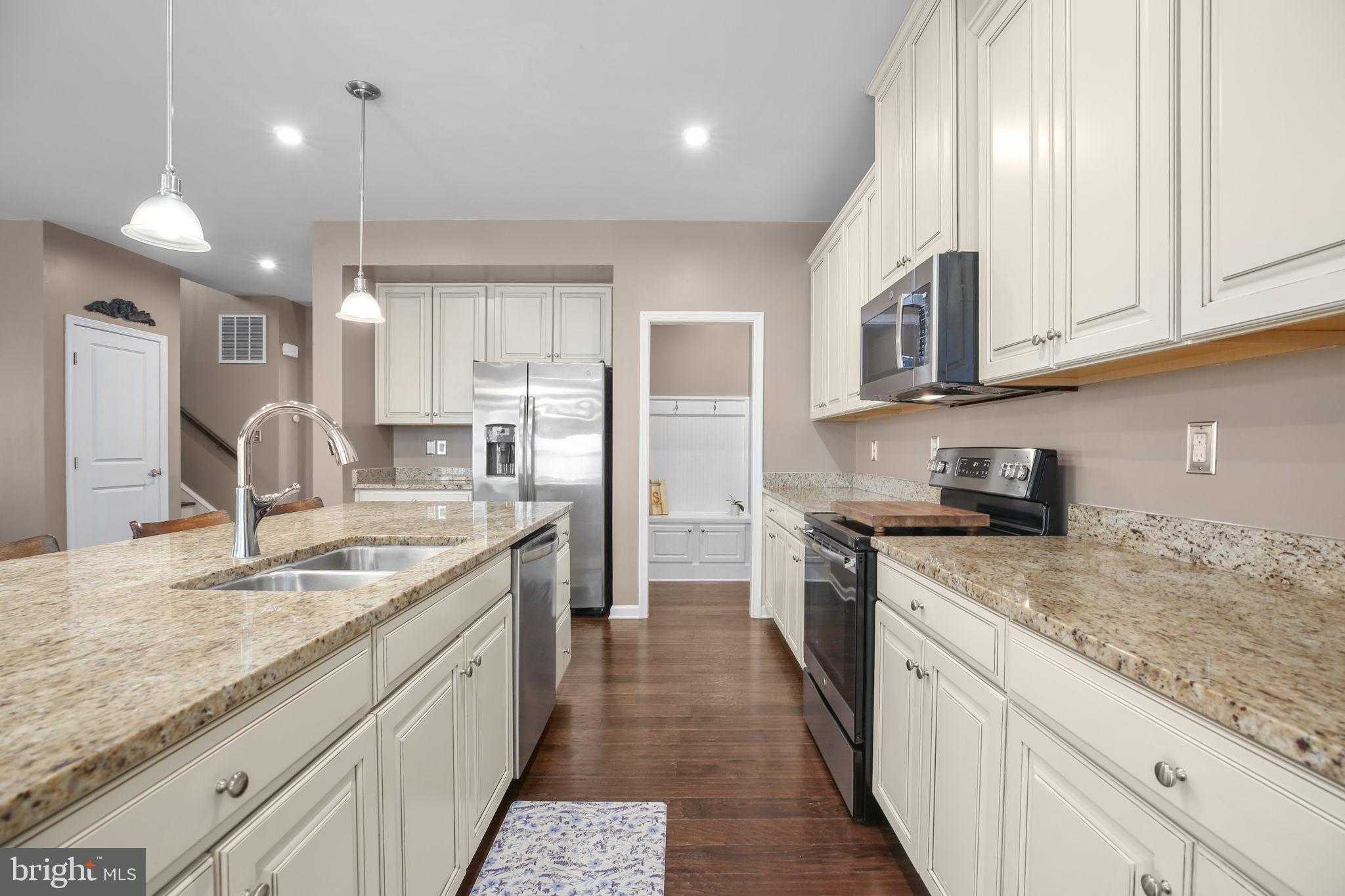 8714 Wilmore Ln photo 15