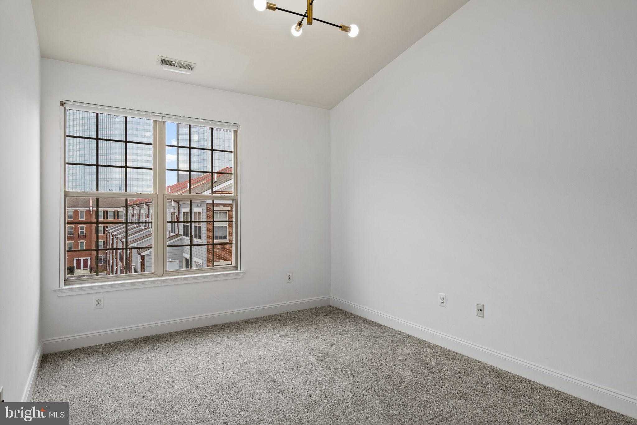 303 Surgeon Generals CT photo 34