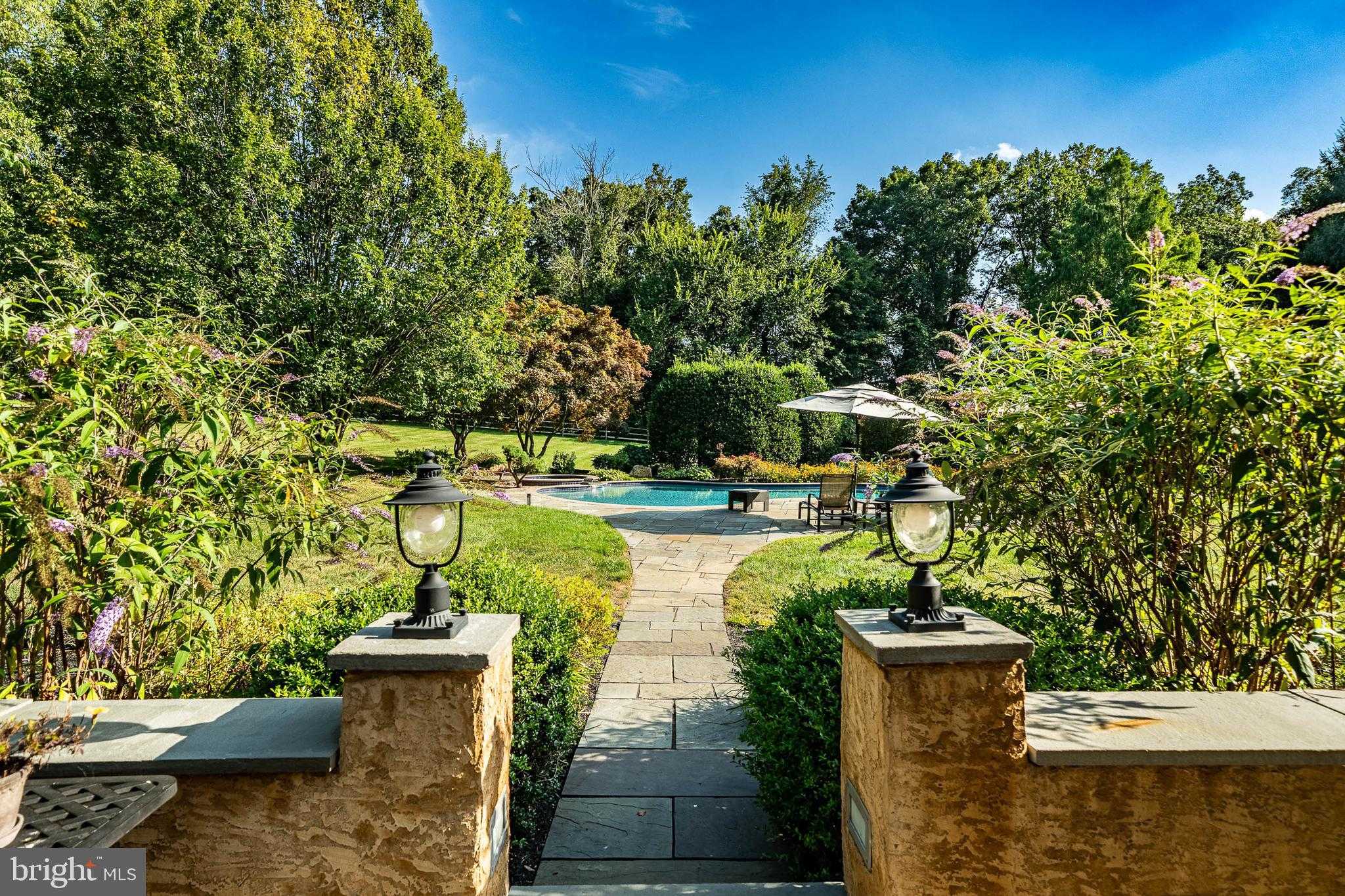 19 Founders Way photo 56