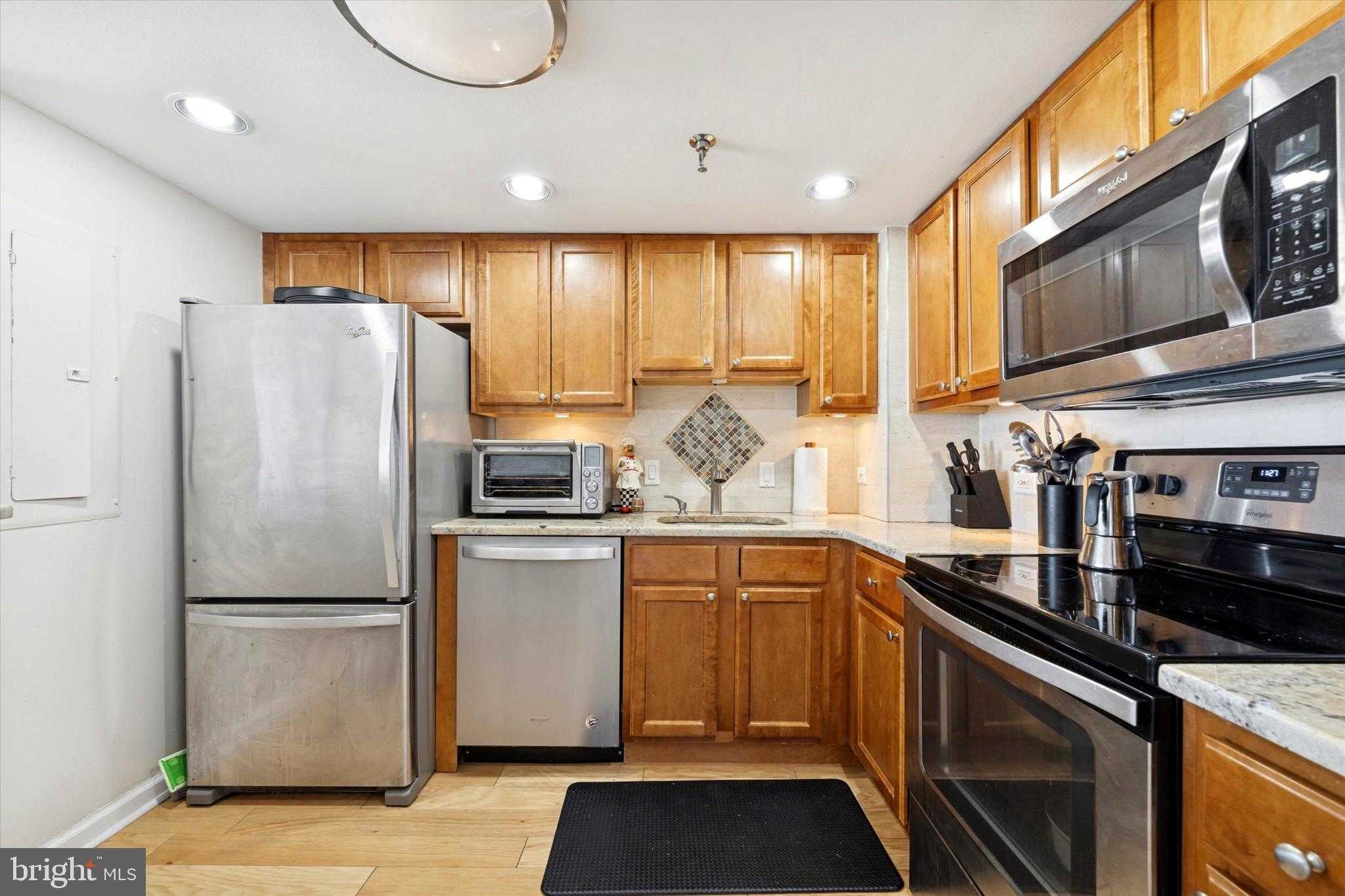 2001 Hamilton St Ph P209 photo 4