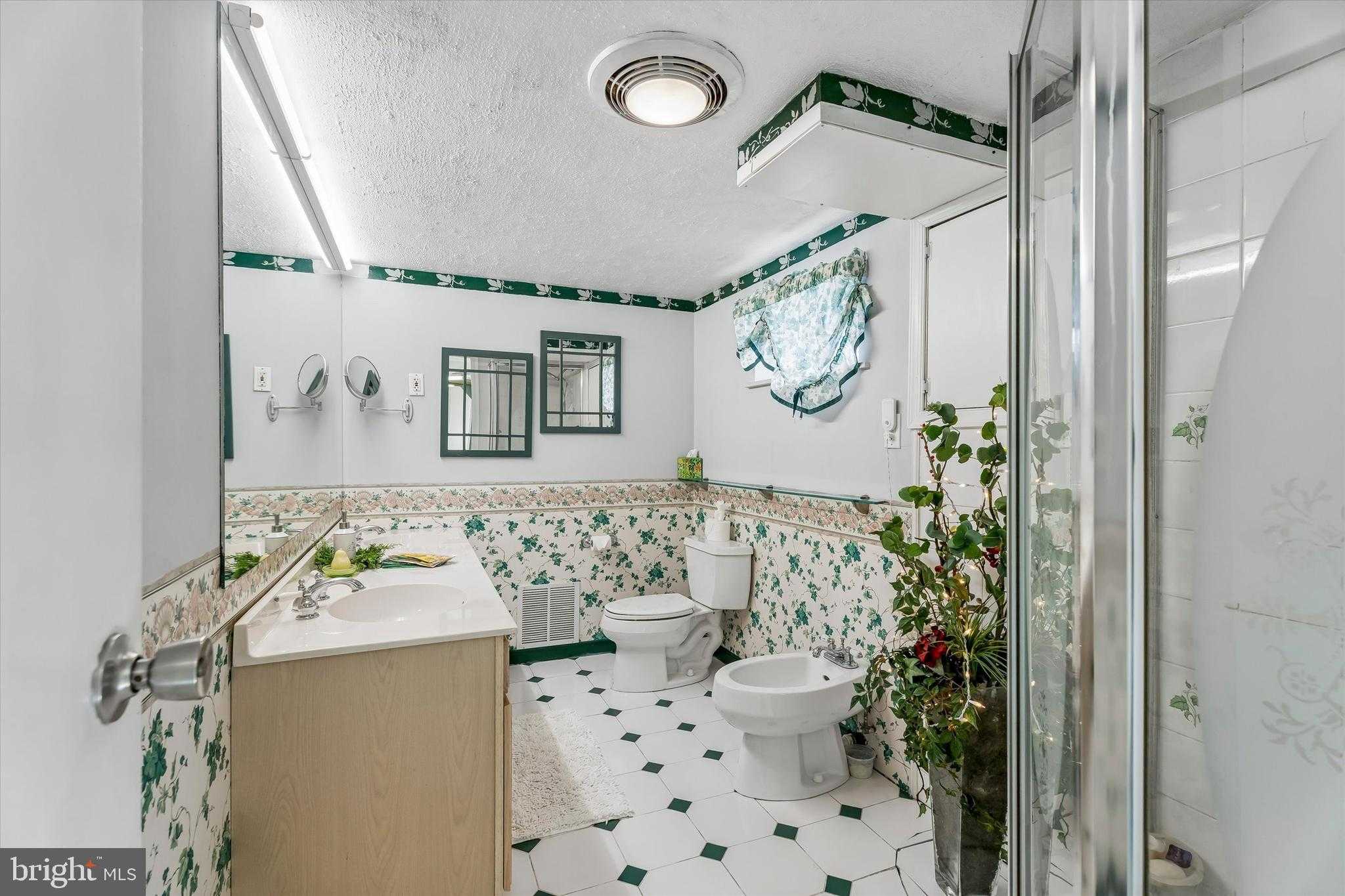 130 Chatwood Ave photo 36