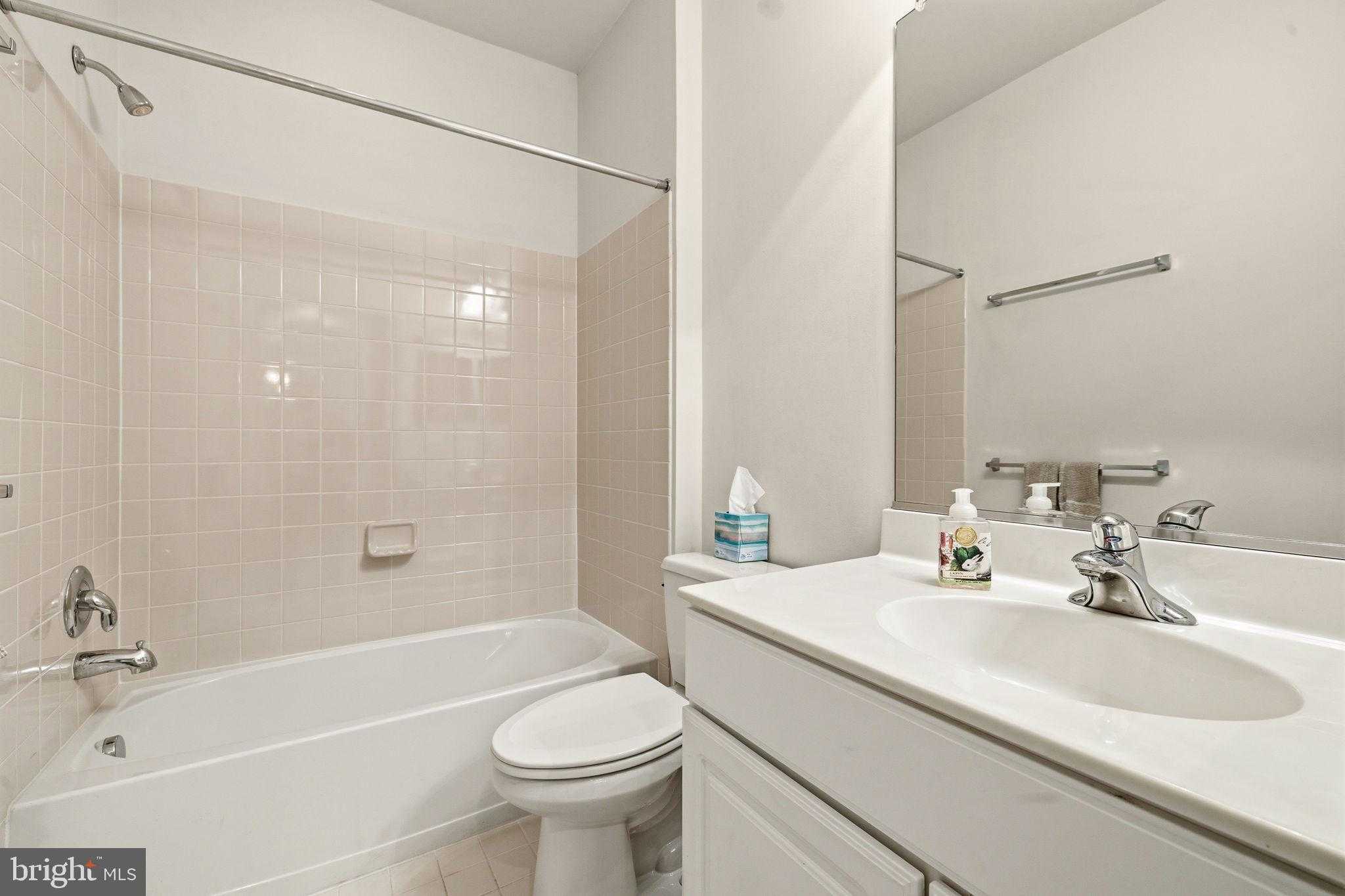 8909 Yellow Daisy Pl photo 18