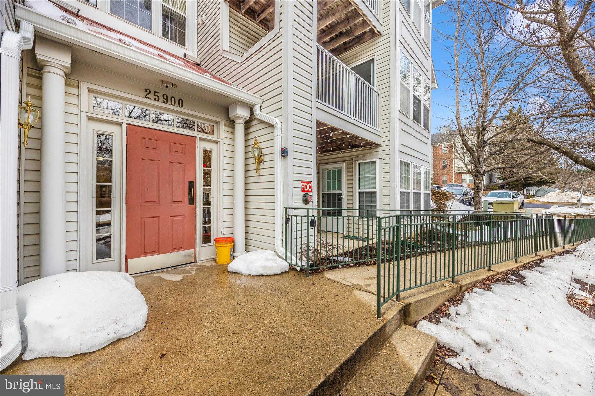 25900 Ridge Manor Dr photo 2