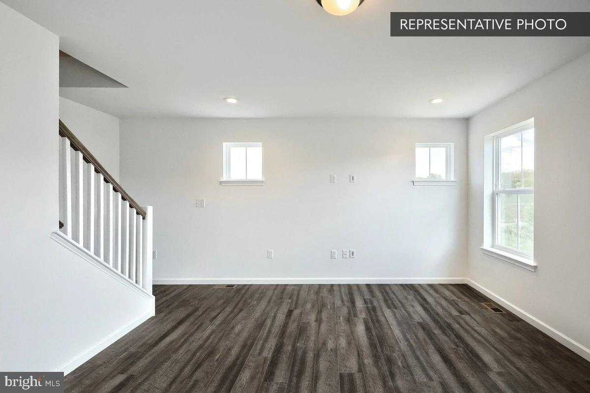 122 Redbud Rd photo 7