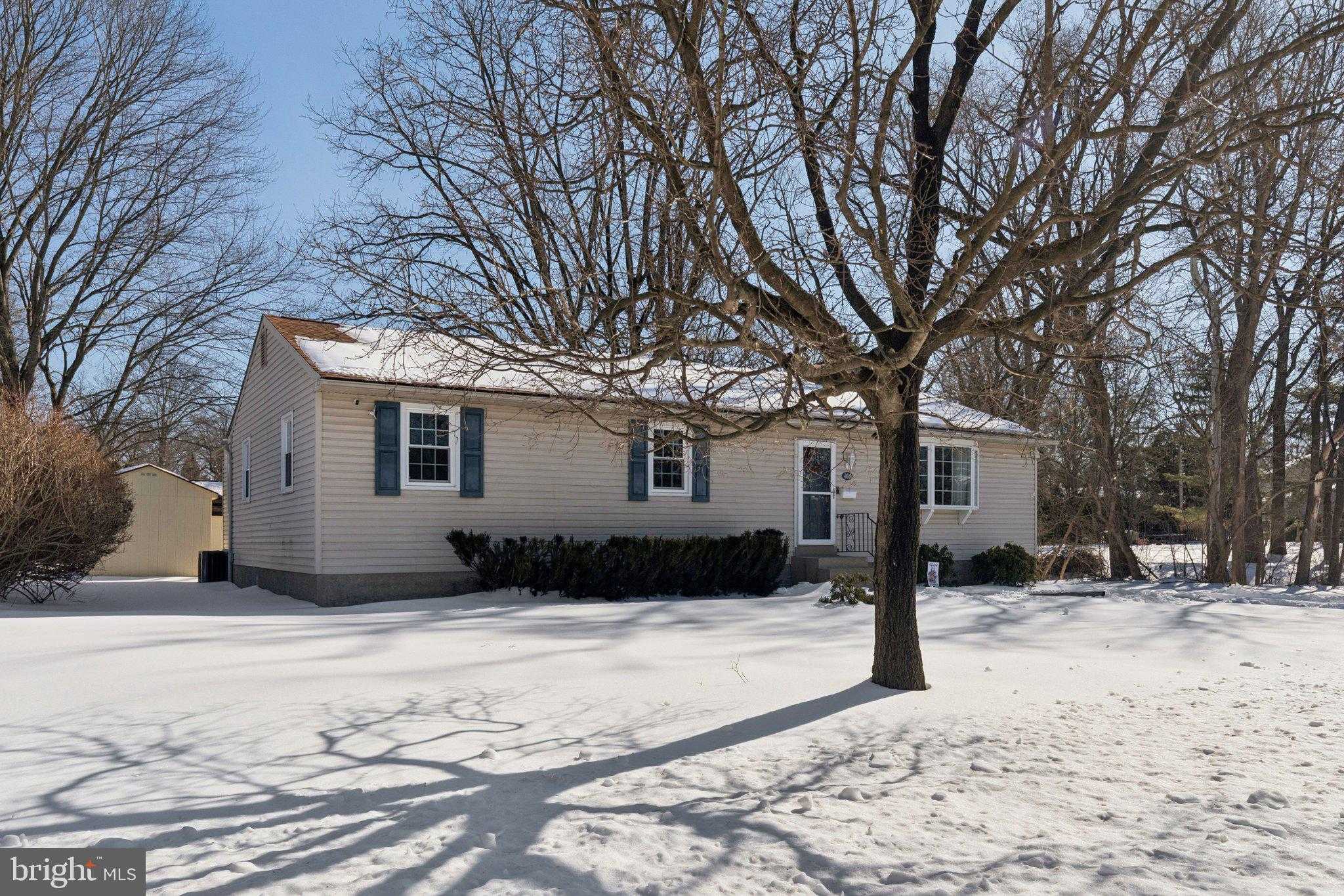 404 Enfield Rd photo 42