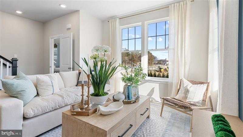 114 Barnett Dr photo 8