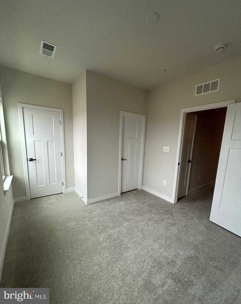 168 Bethlehem Pl photo 5