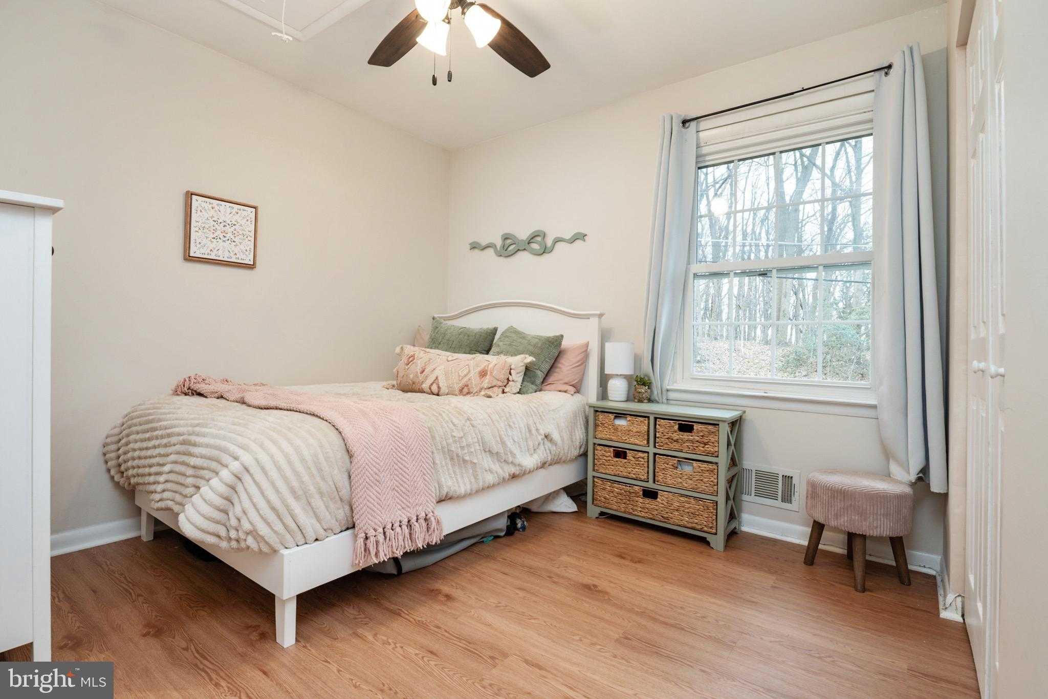 903 Old County Rd photo 25