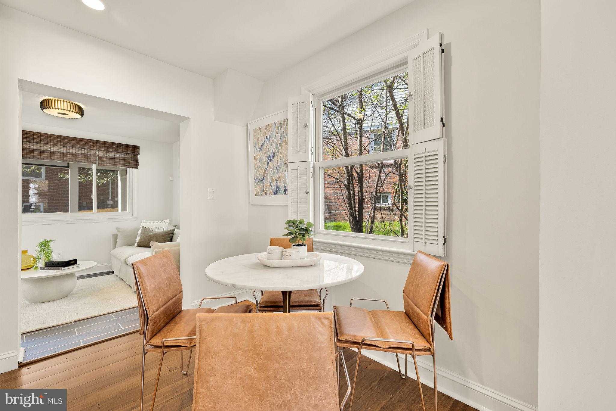 407 Hinsdale CT photo 10