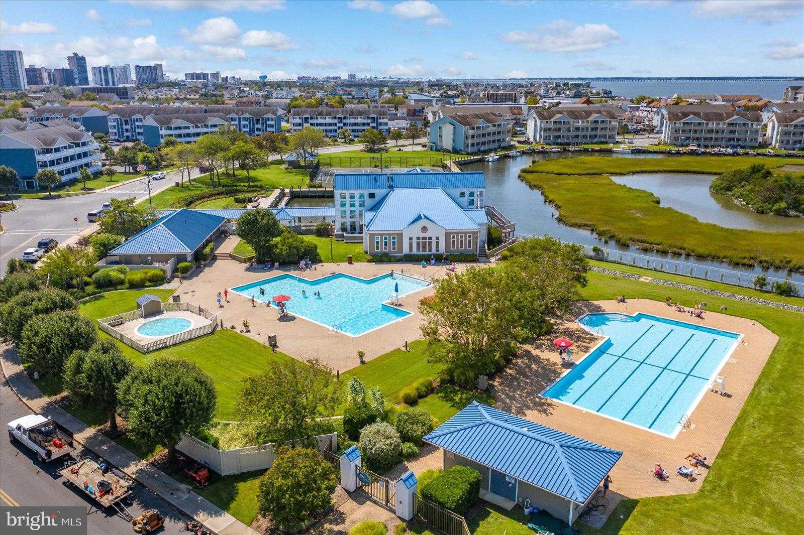 201 S Heron Dr # 26b28 photo 87