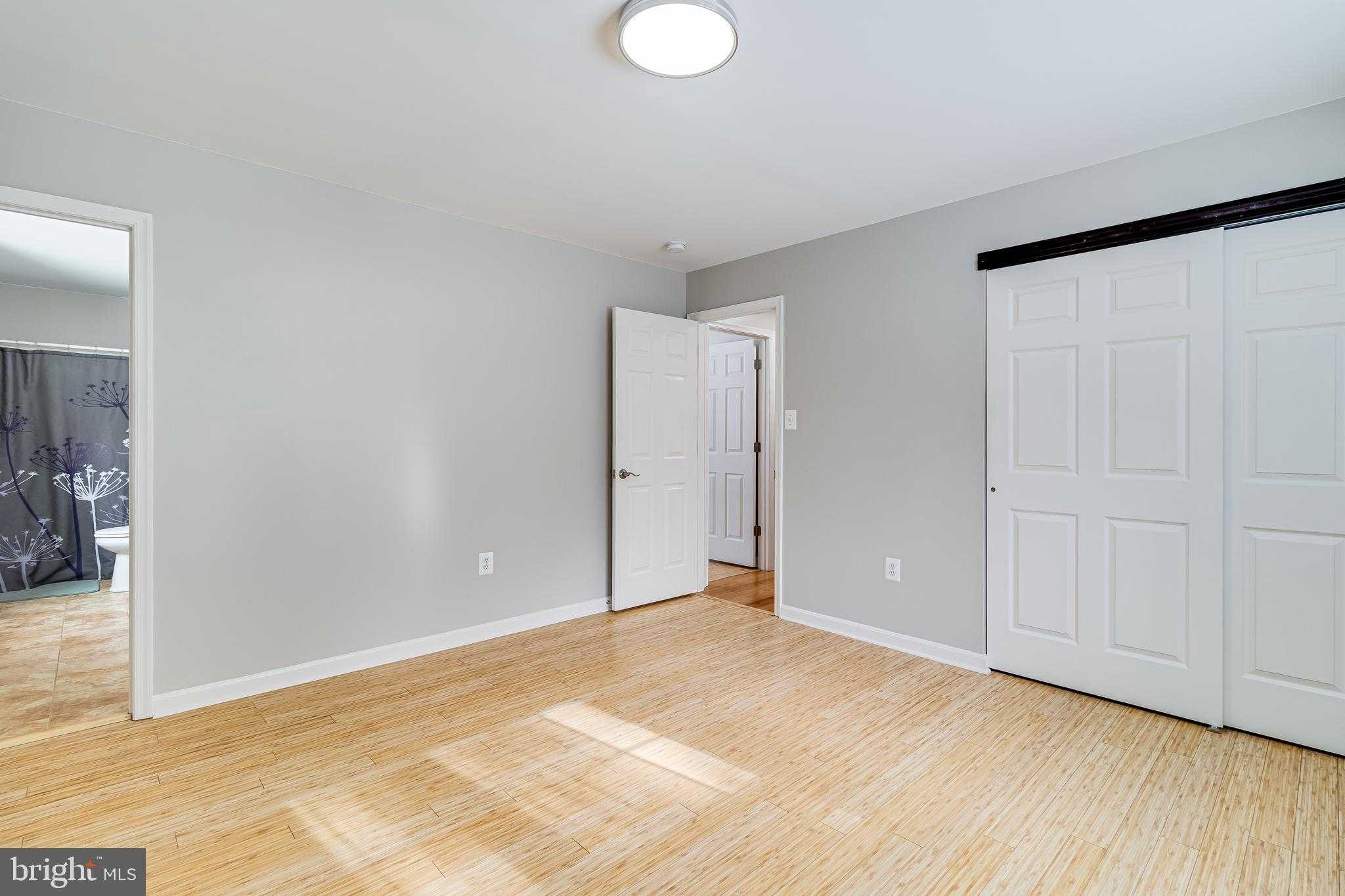 10817 Charles St photo 14