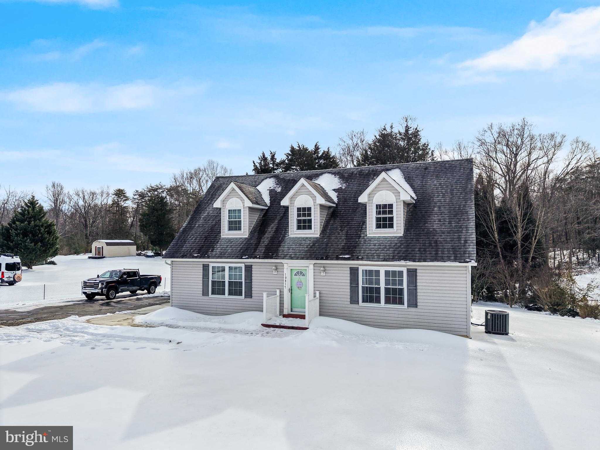 10817 Charles St photo 2