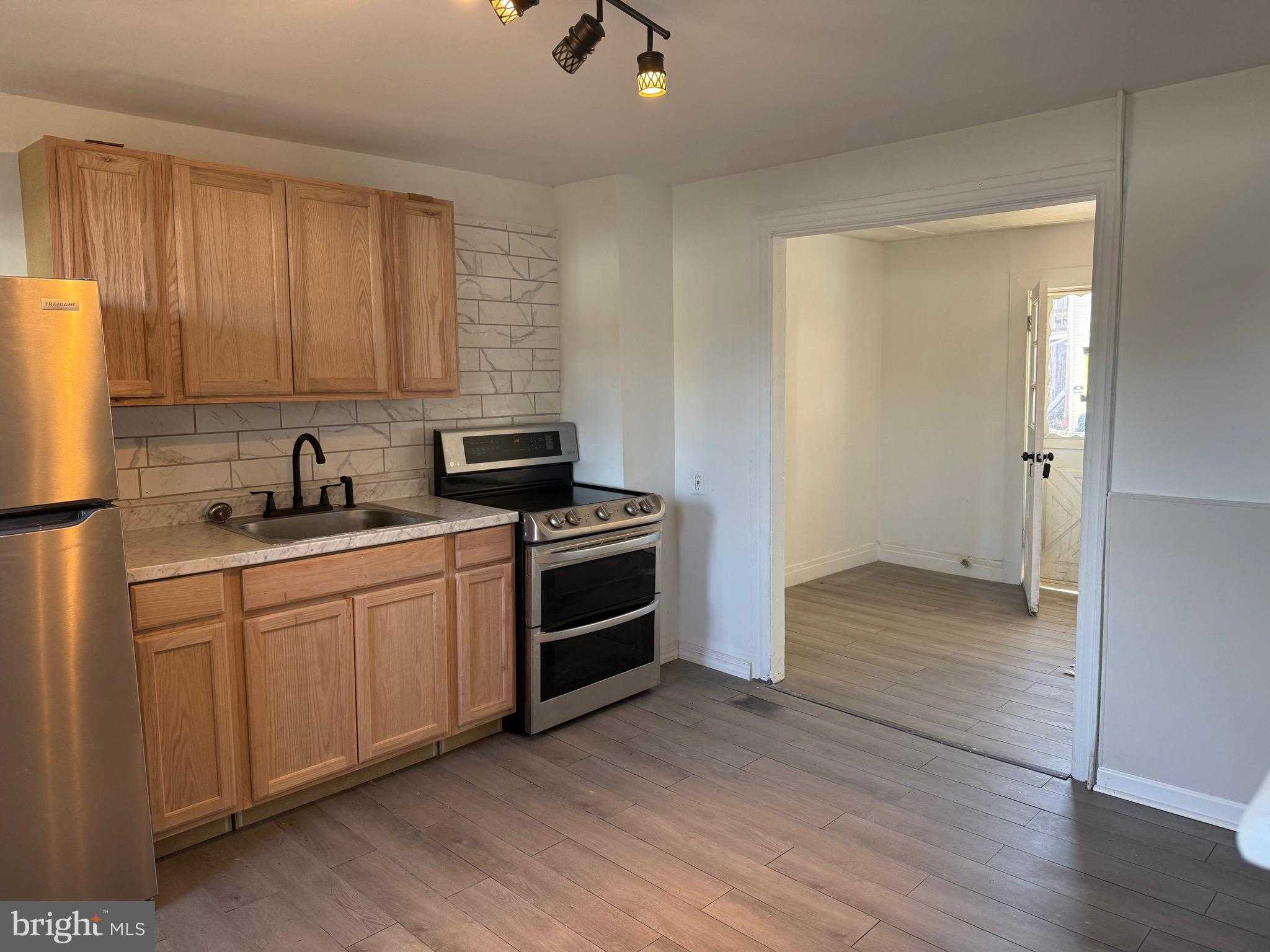 440 N Fauber St photo 3