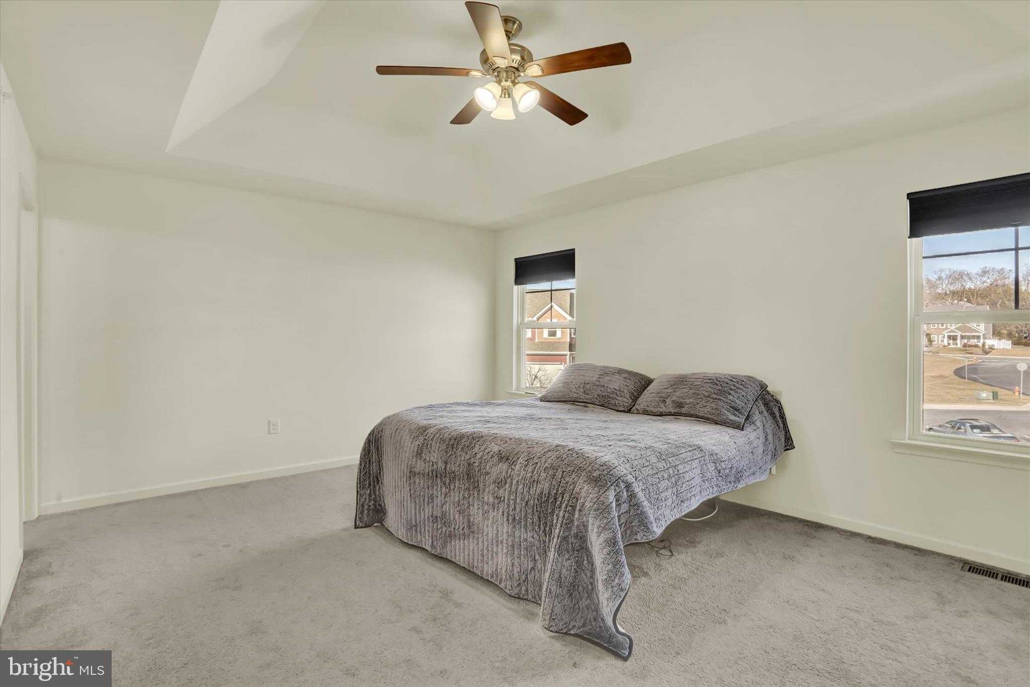 36 Simon CT photo 28