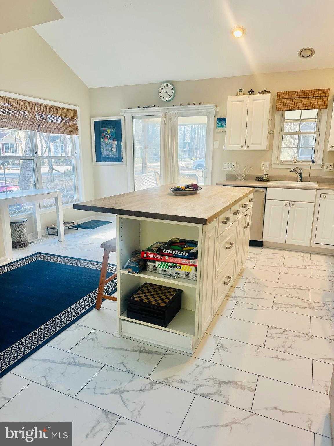 40 Birdnest Dr photo 4