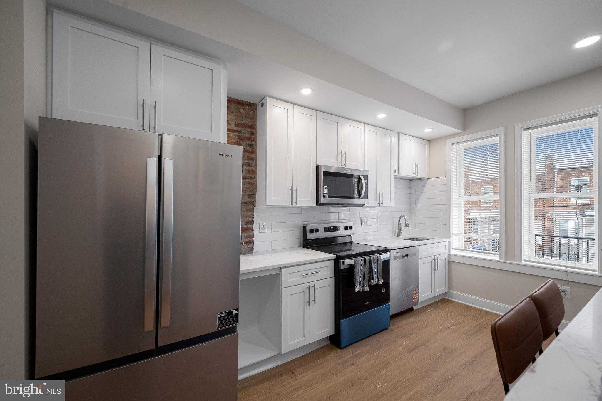 2323 Sidney Ave photo 7