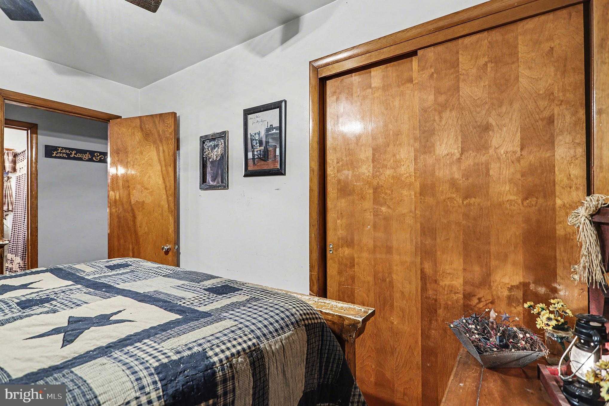 1245 Harney Rd photo 17