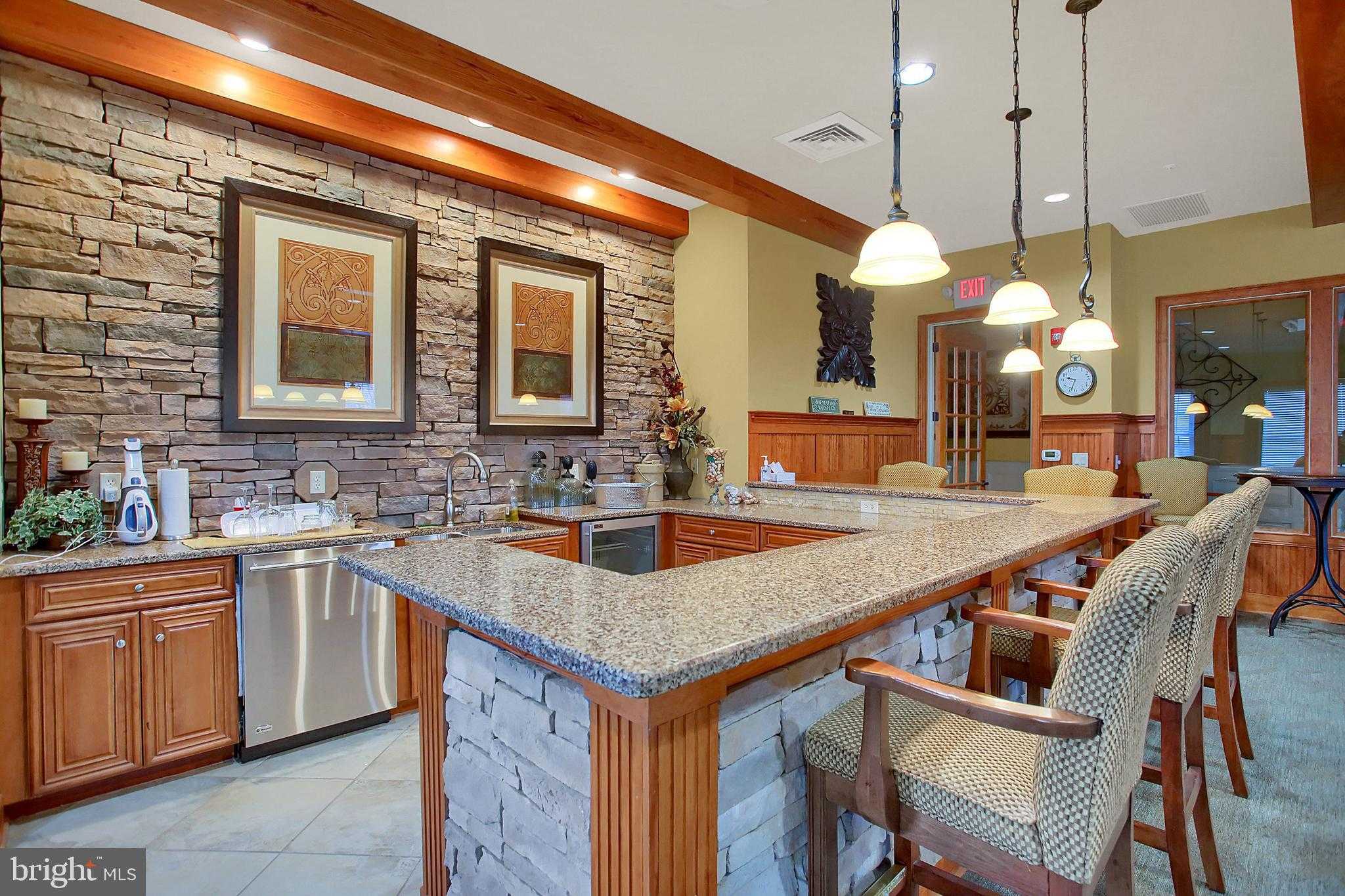 614 Republic Way photo 40