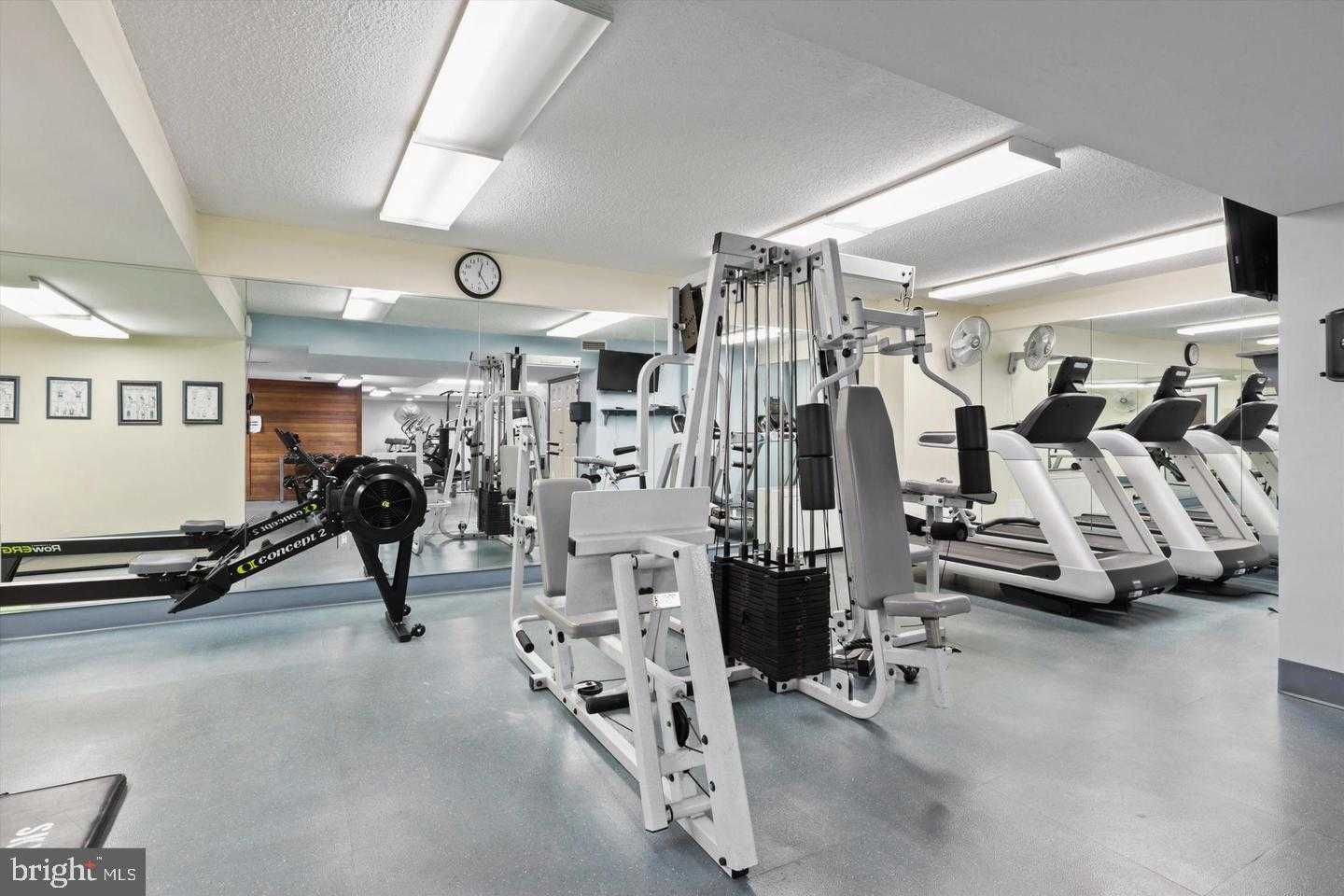 3705 S George Mason Dr Apt 2202s photo 23