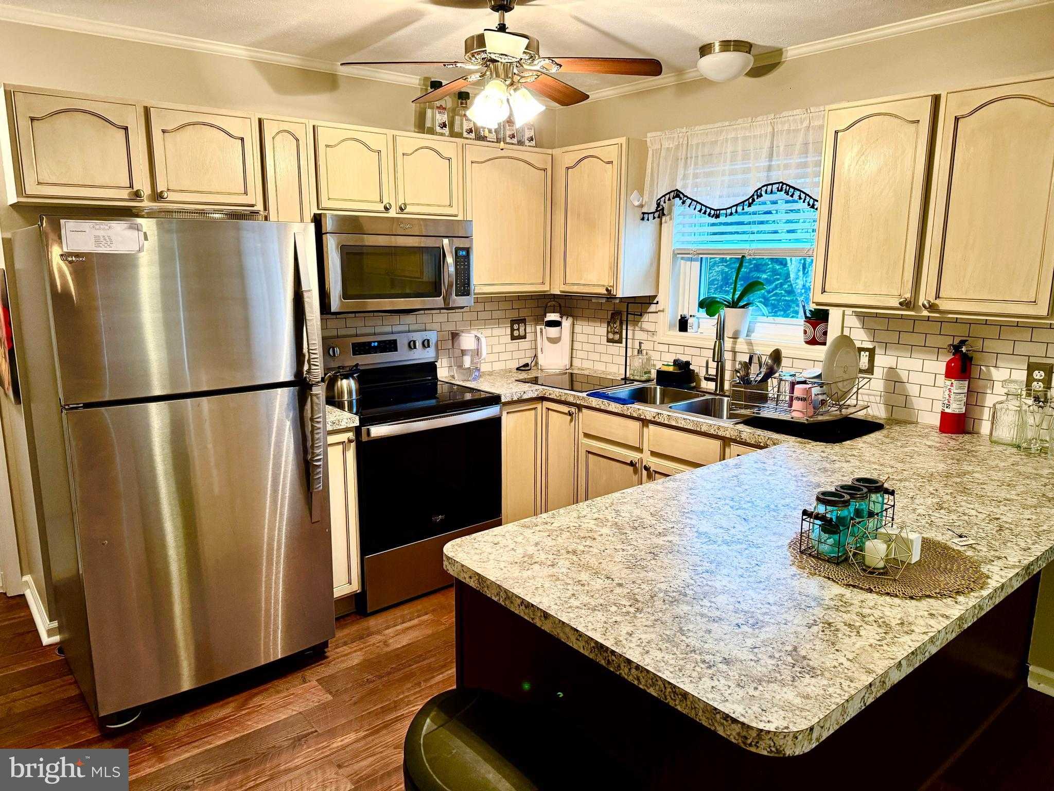 65 Byron Ln photo 23