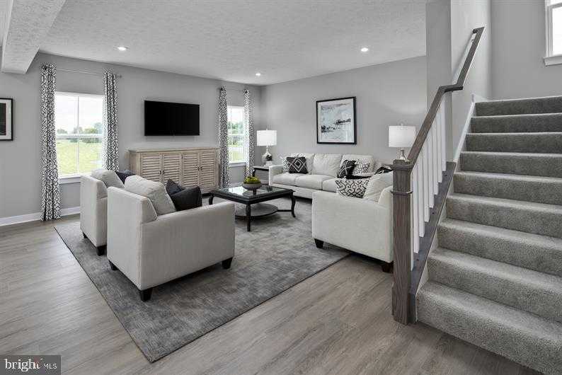 3422 Fox Pointe Ln photo 4