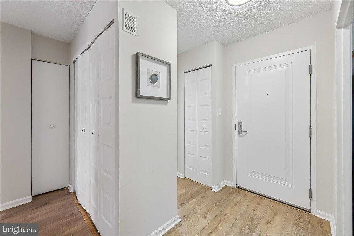 5300 Columbia Pike Apt 112 photo 3