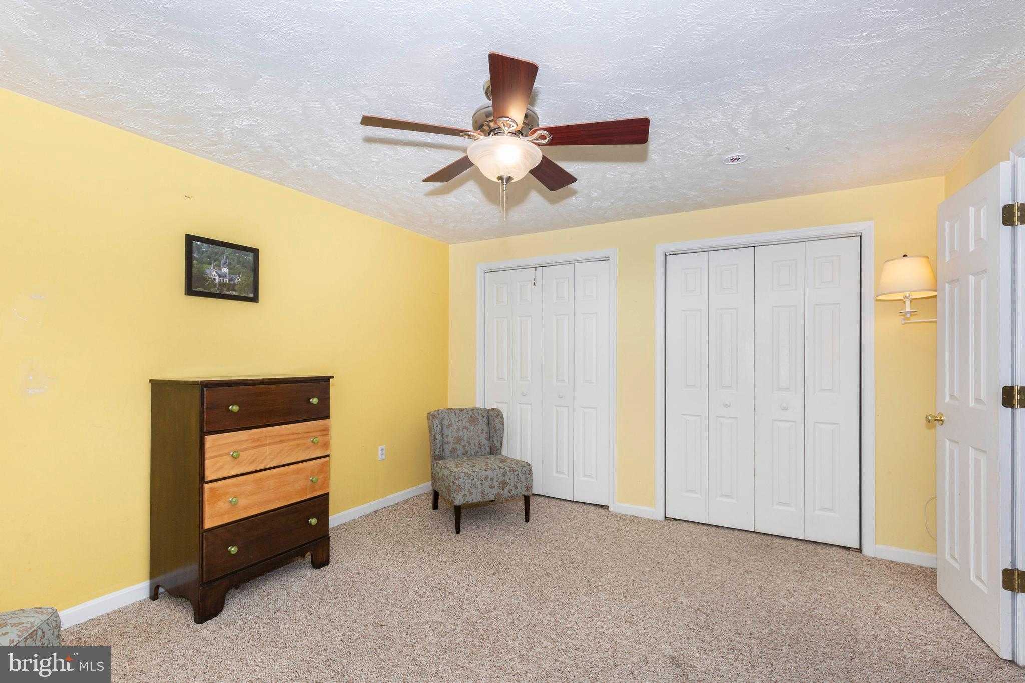 803 Hemingford CT photo 56