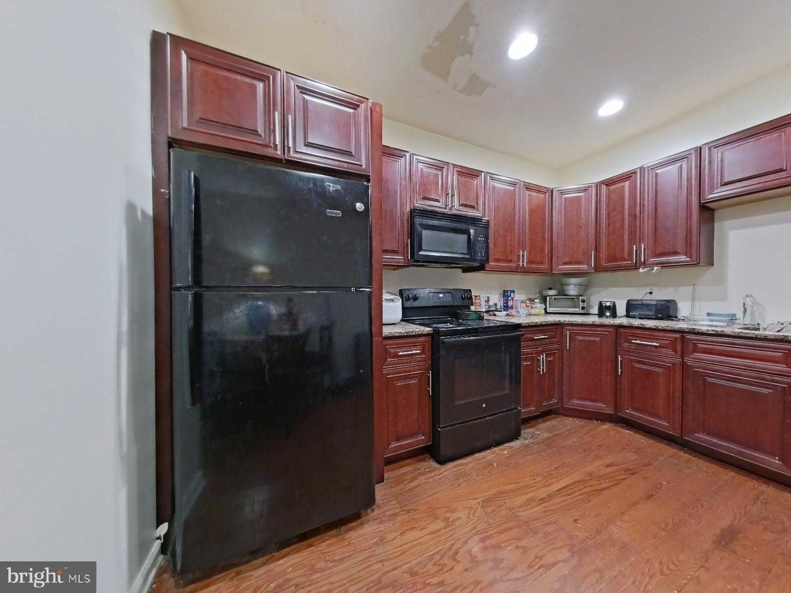 2141 N 18th St photo 12