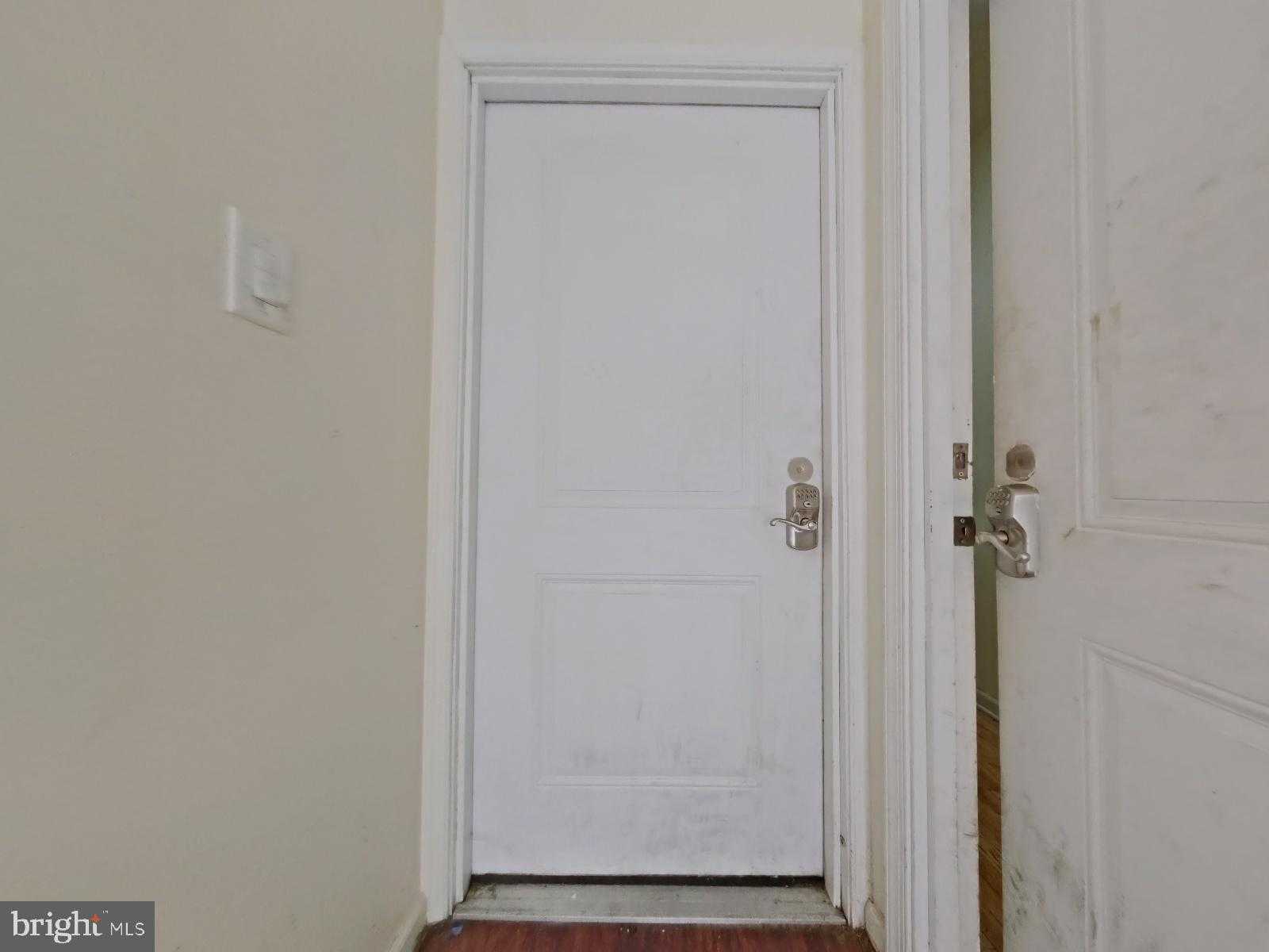 2141 N 18th St photo 25