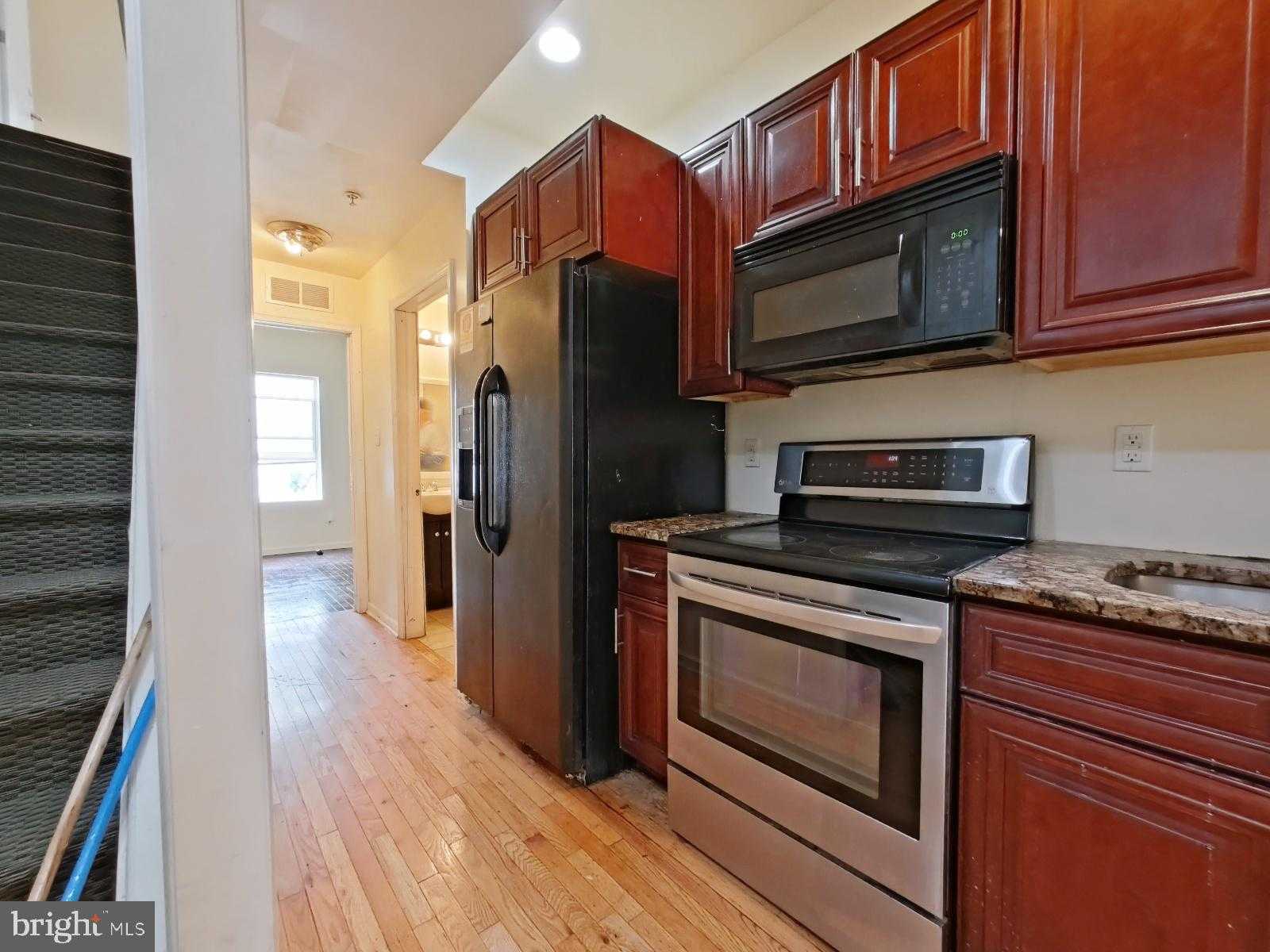 2141 N 18th St photo 32