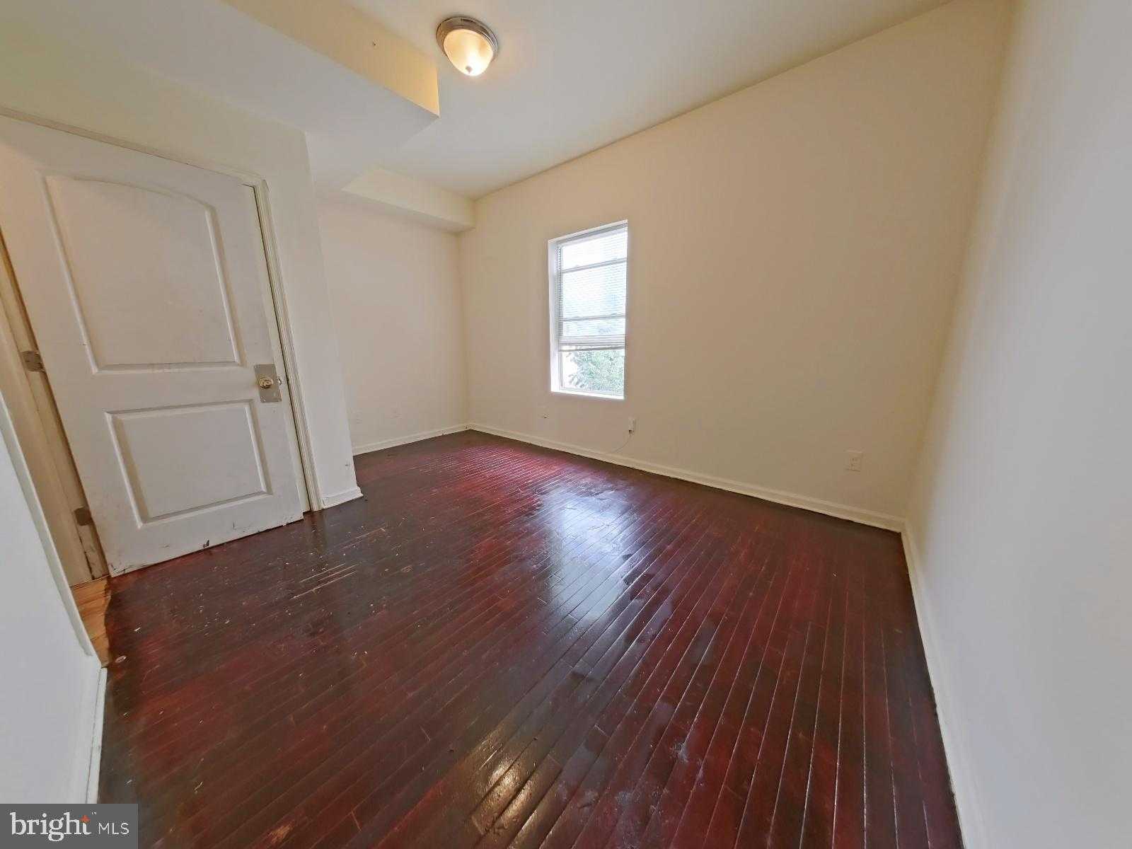 2141 N 18th St photo 36