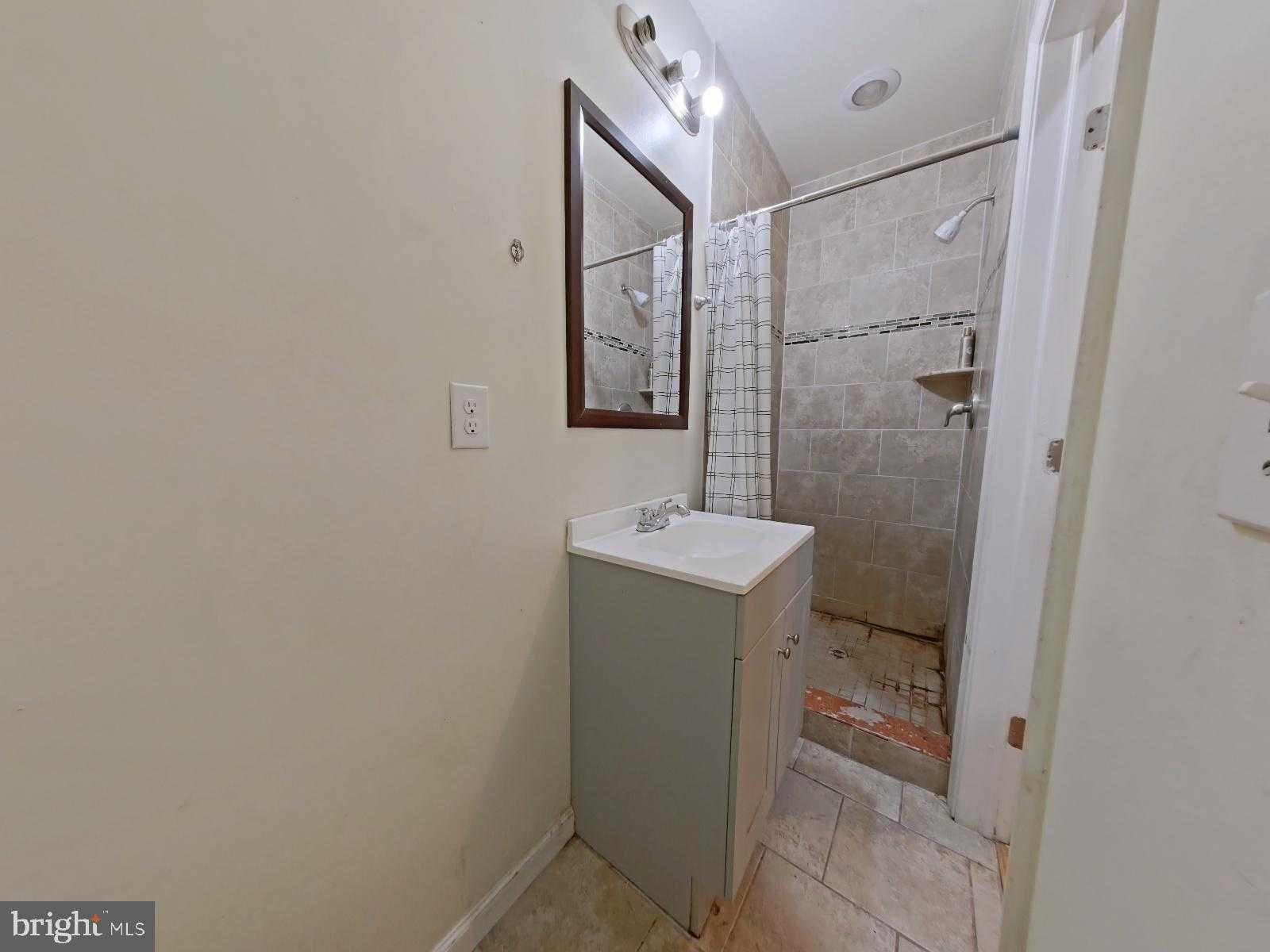 2141 N 18th St photo 46