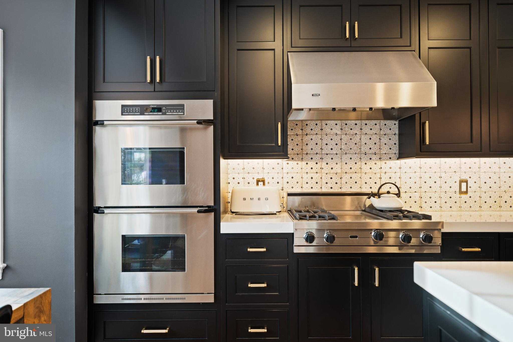 4800 Old Dominion Dr photo 11